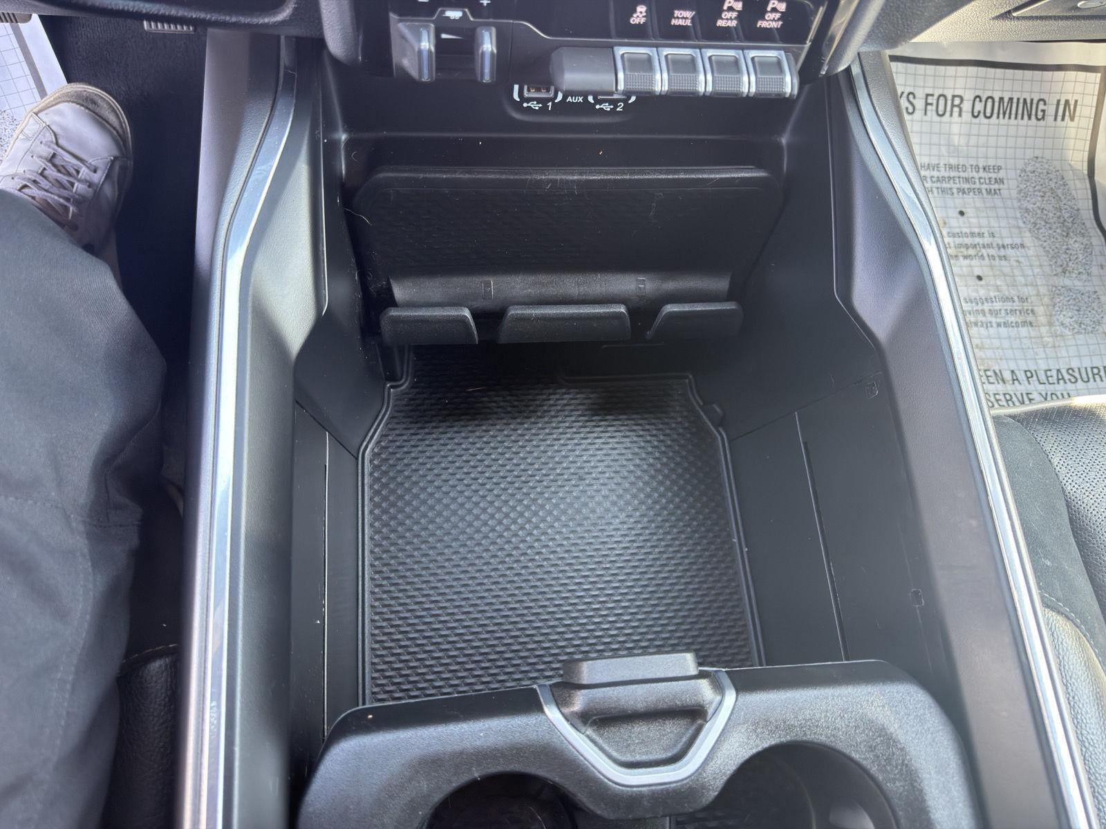 2022 RAM 1500 Laramie Crew Cab 4x4 5'7' Box