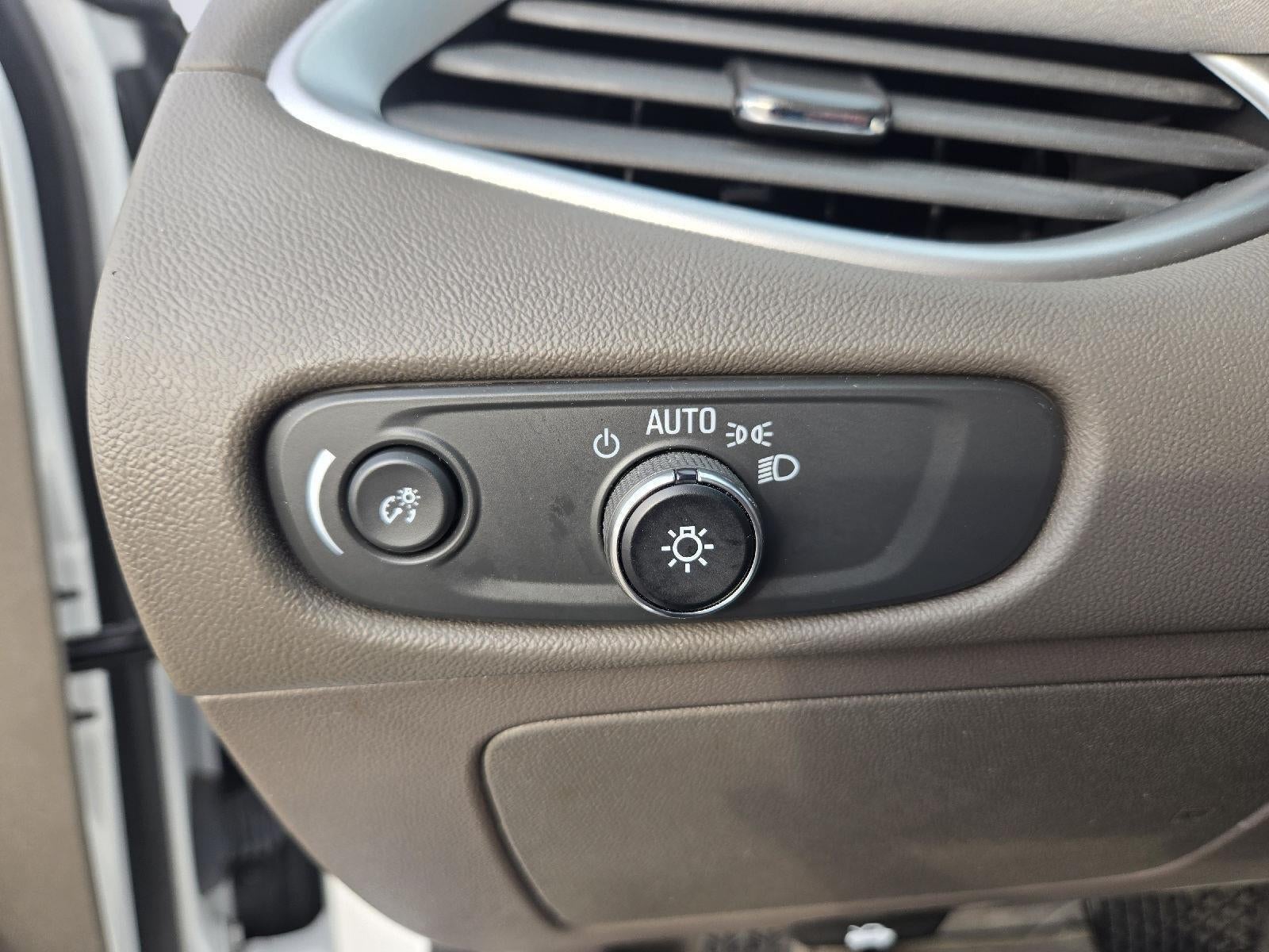 2022 Chevrolet Malibu FWD LS