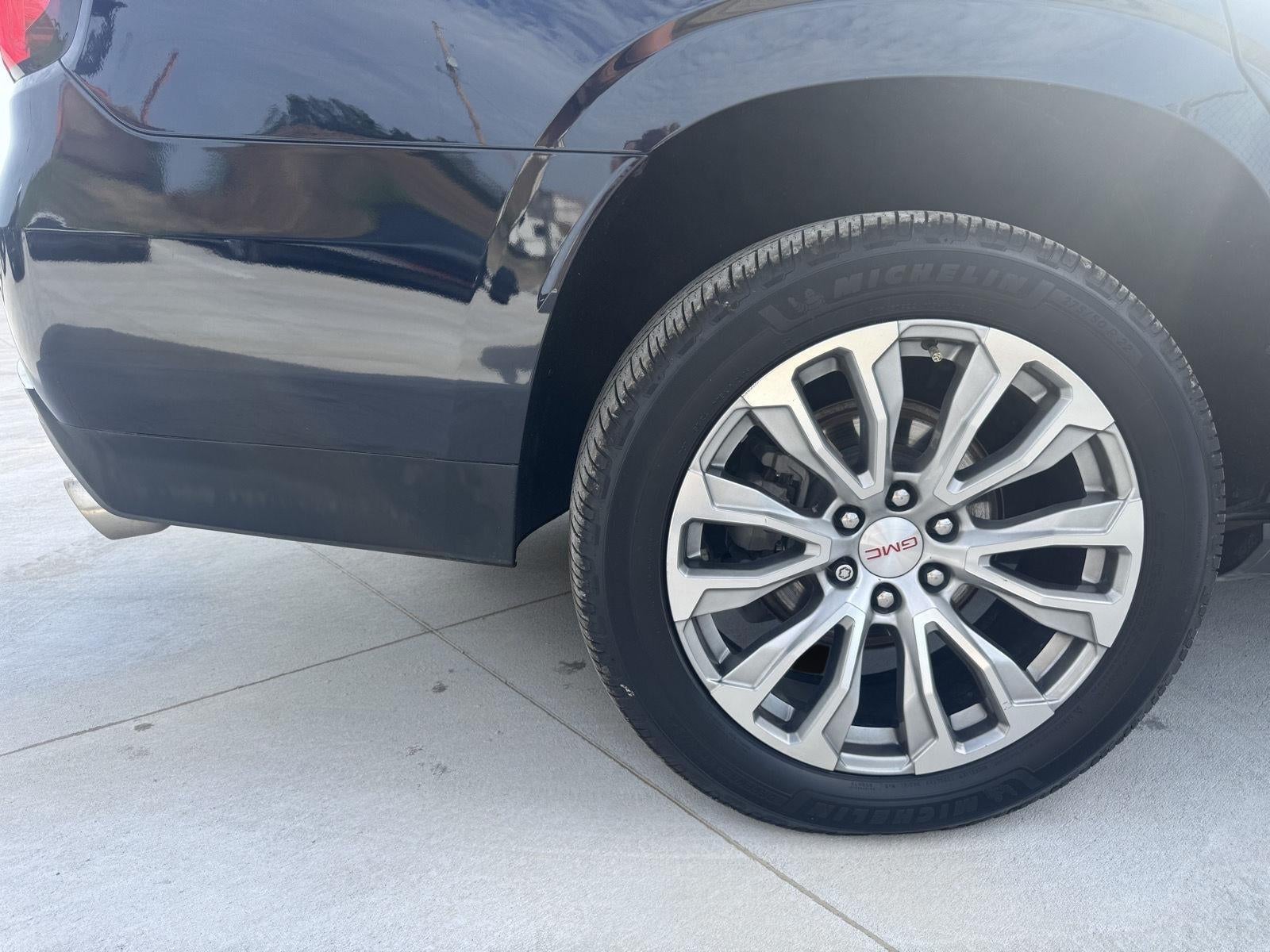 2022 GMC Yukon 4WD Denali