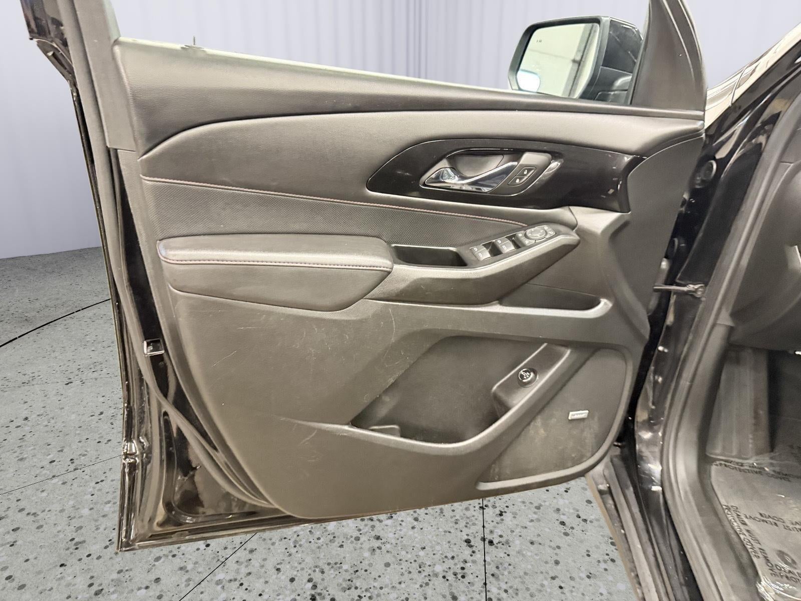 2023 Chevrolet Traverse AWD RS