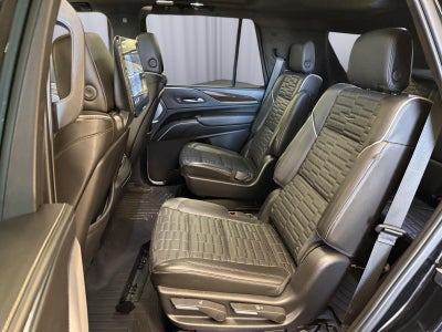 2022 Cadillac Escalade 4WD Sport Platinum