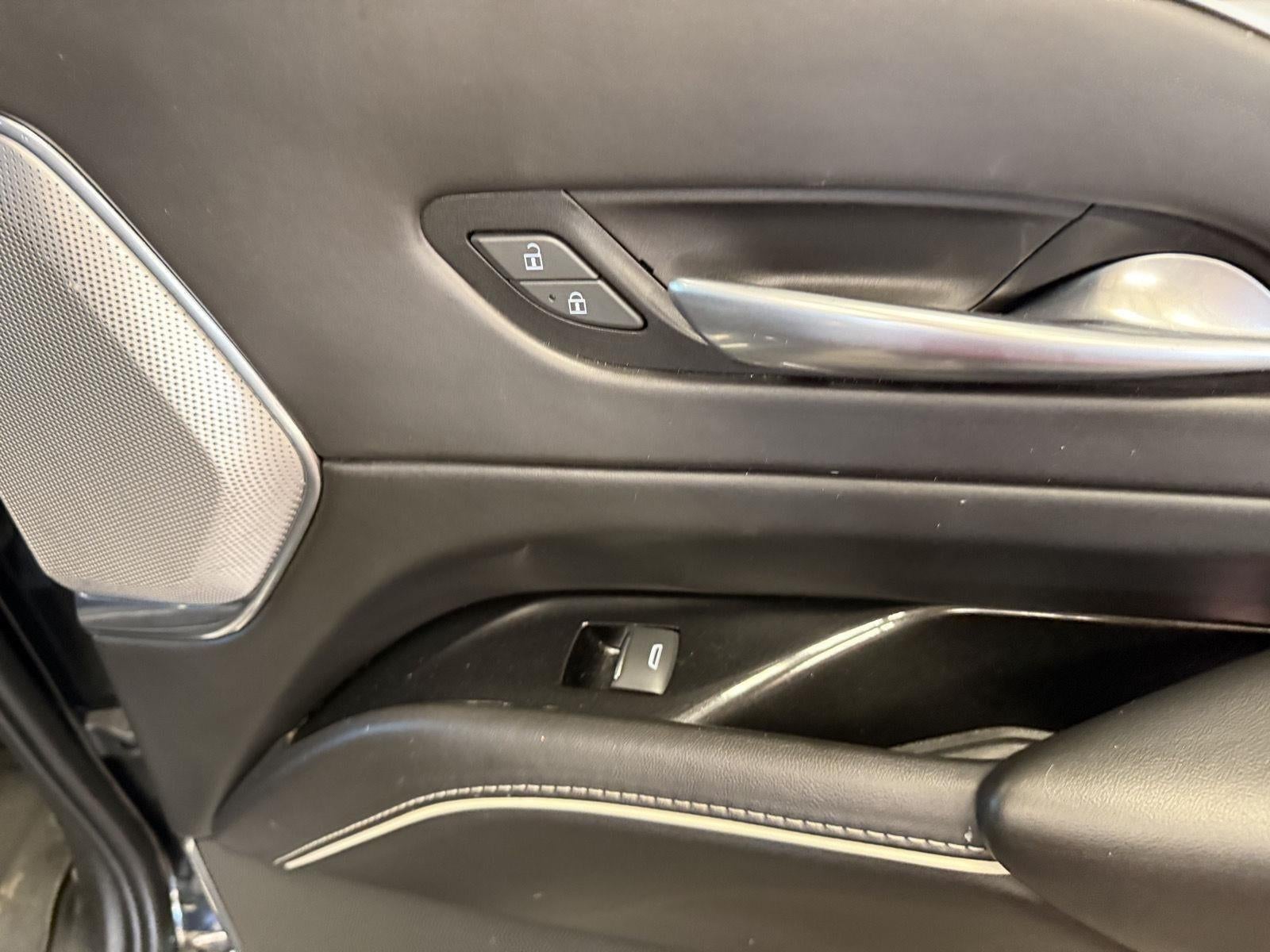 2022 Cadillac Escalade 4WD Sport Platinum