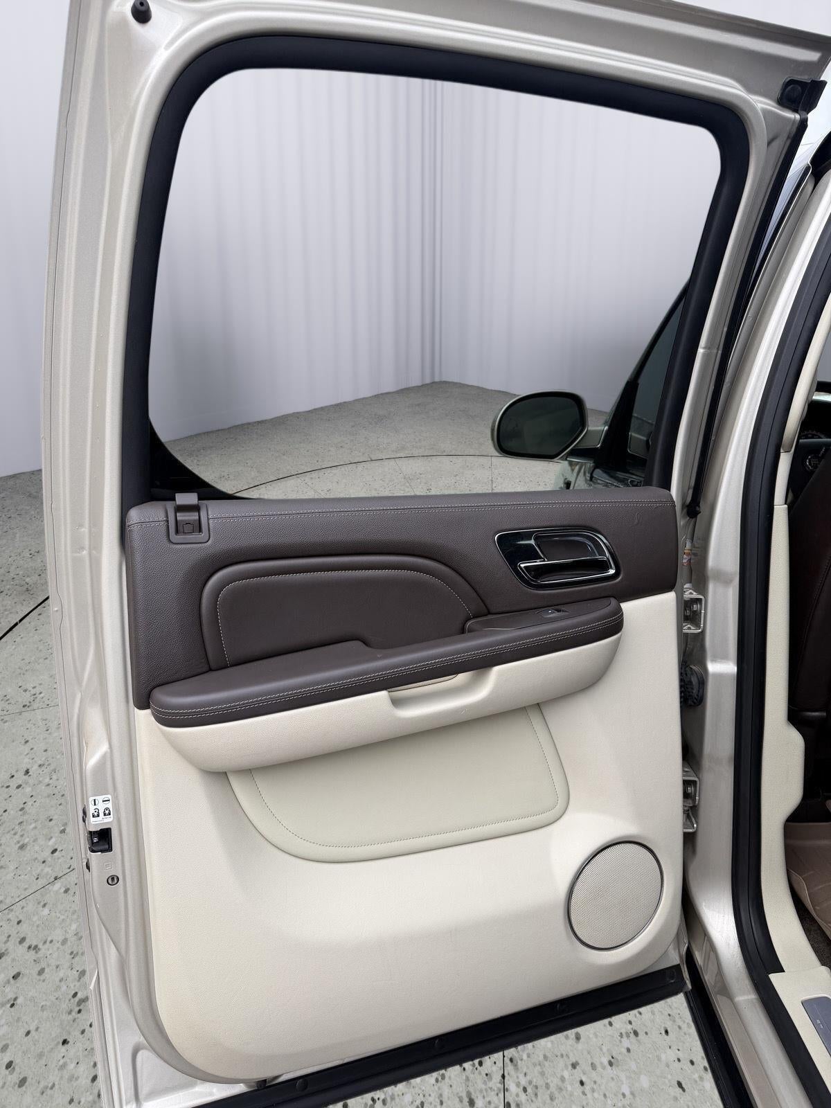 2013 Cadillac Escalade ESV Platinum Edition