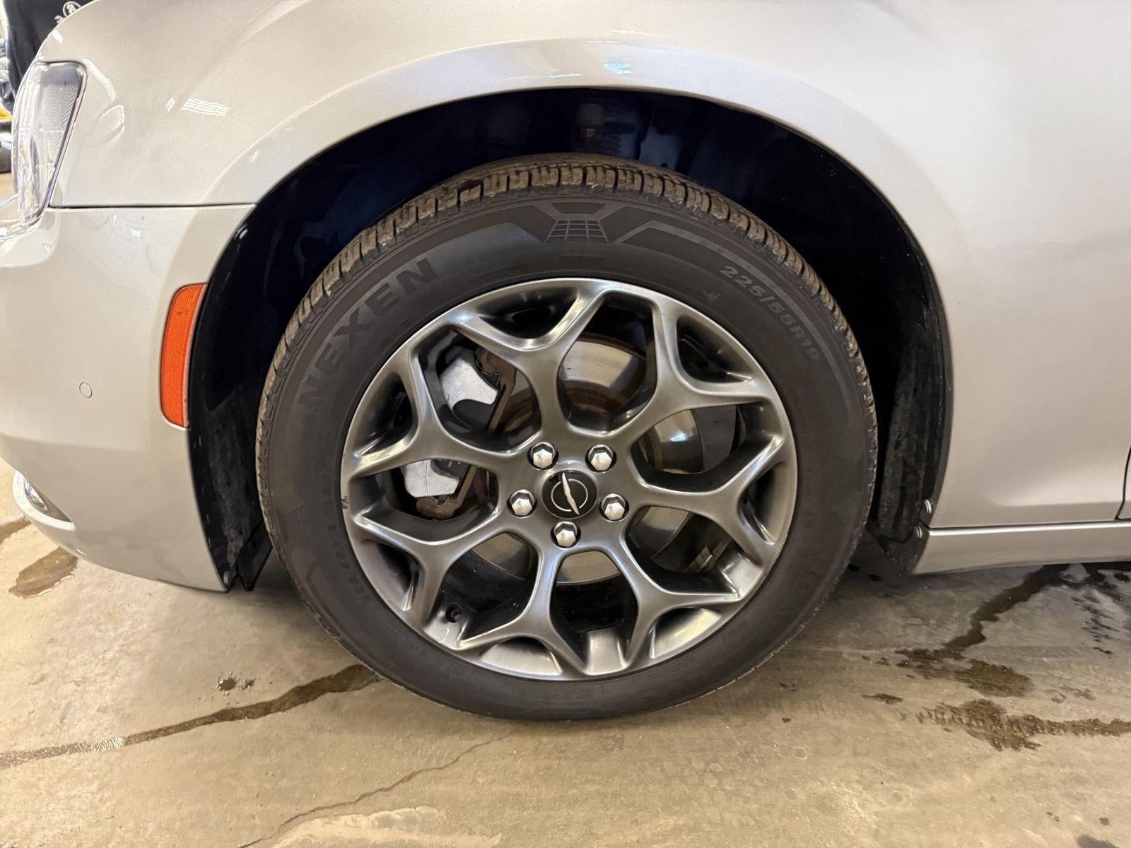 2018 Chrysler 300 300S