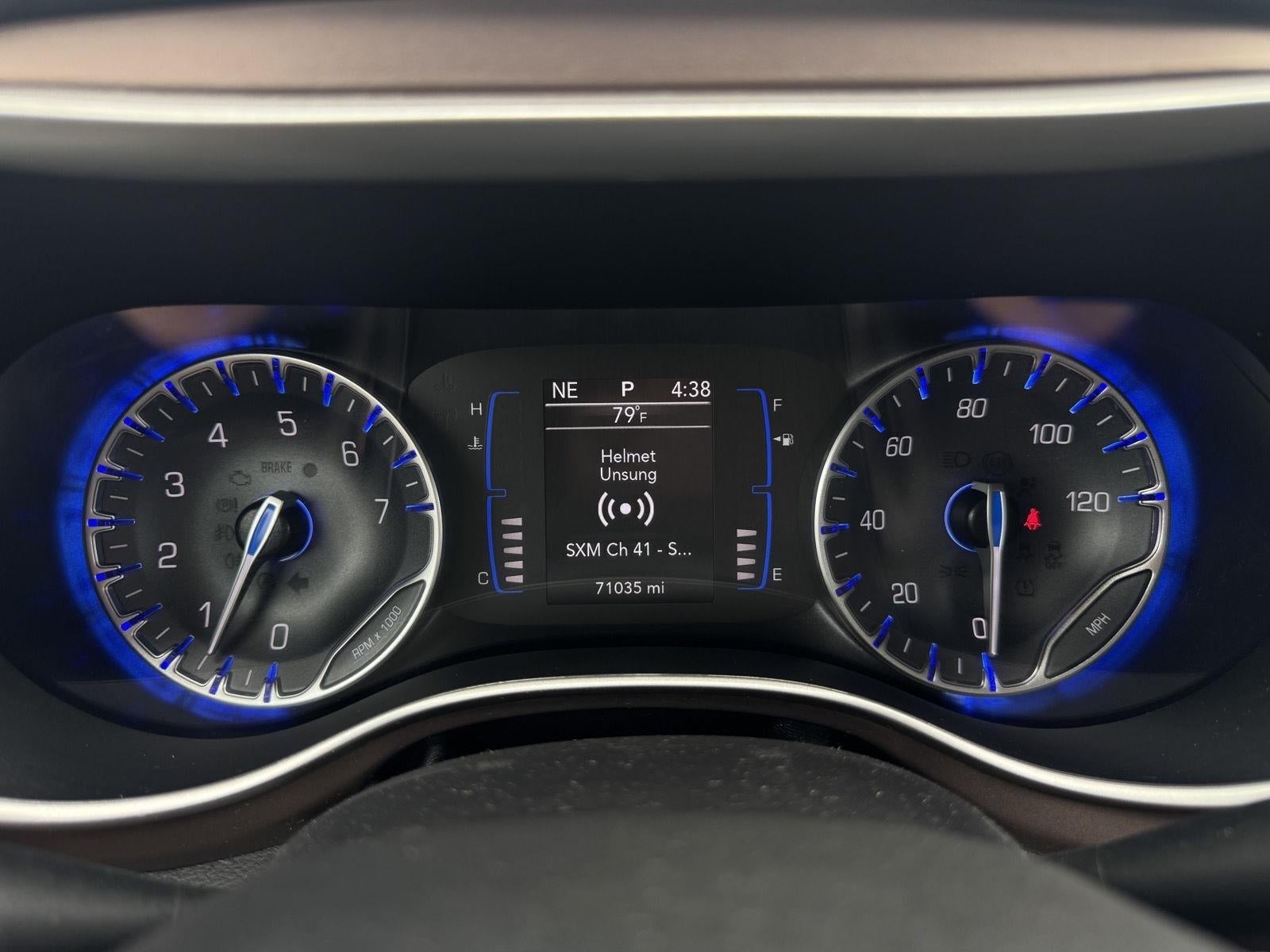 2023 Chrysler Voyager LX