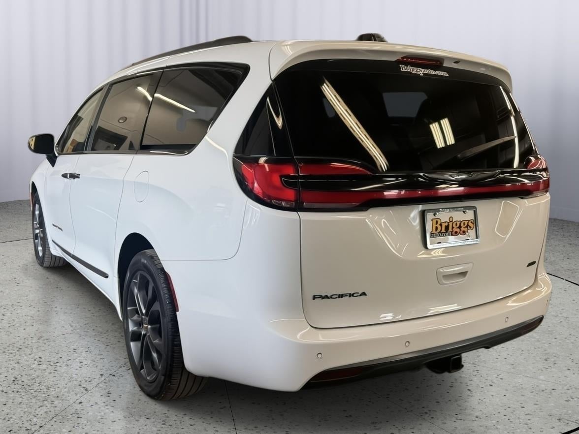 2024 Chrysler Pacifica Touring L AWD