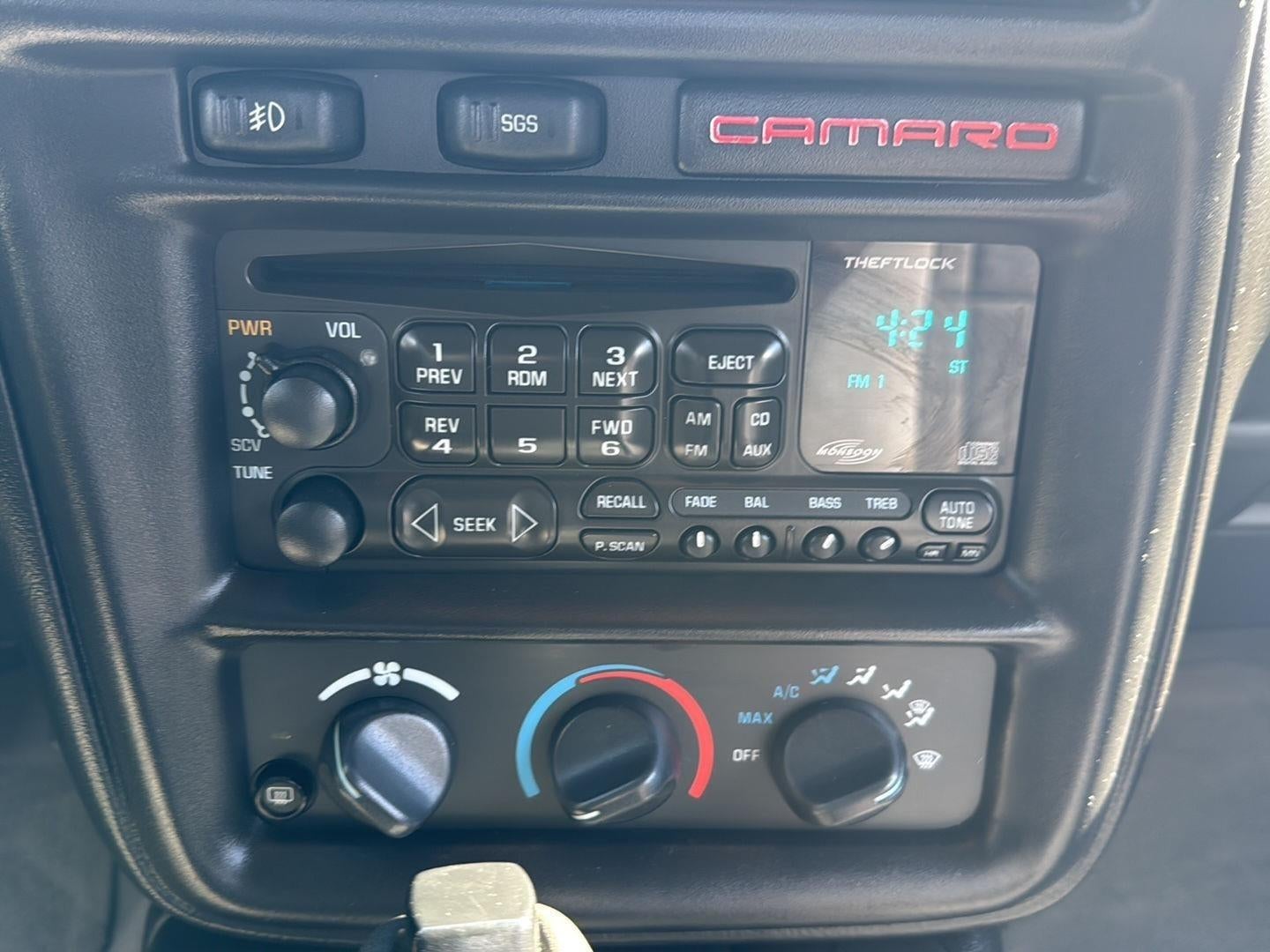 2001 Chevrolet Camaro Base