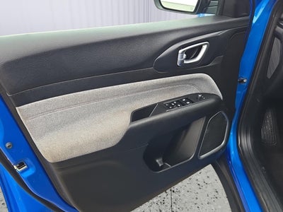 2023 Jeep Compass Latitude Lux FWD