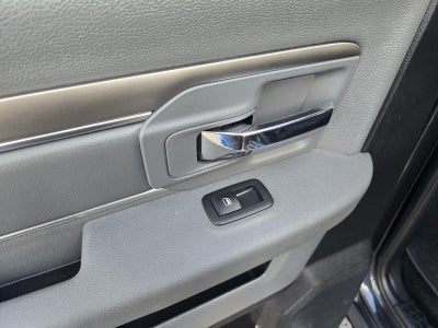 2017 RAM 1500 Big Horn Crew Cab 4x4 5'7' Box