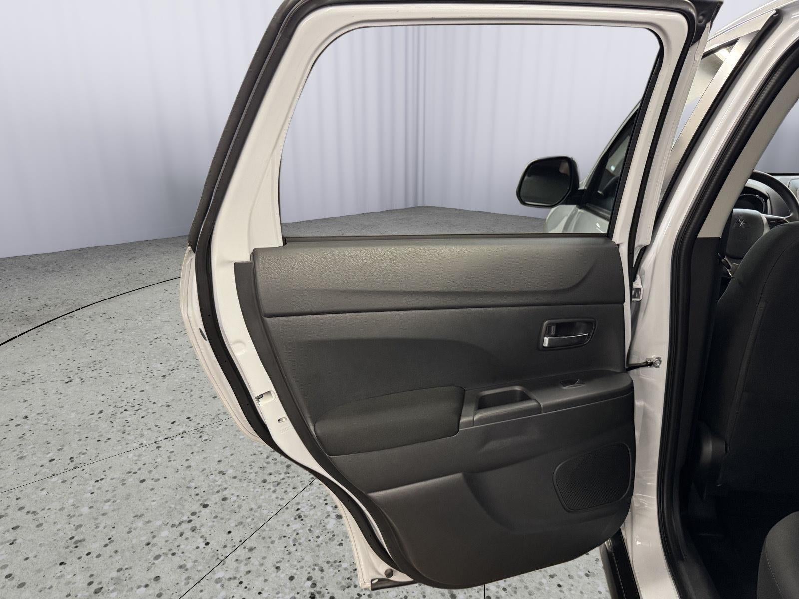 2024 Mitsubishi Outlander Sport Base