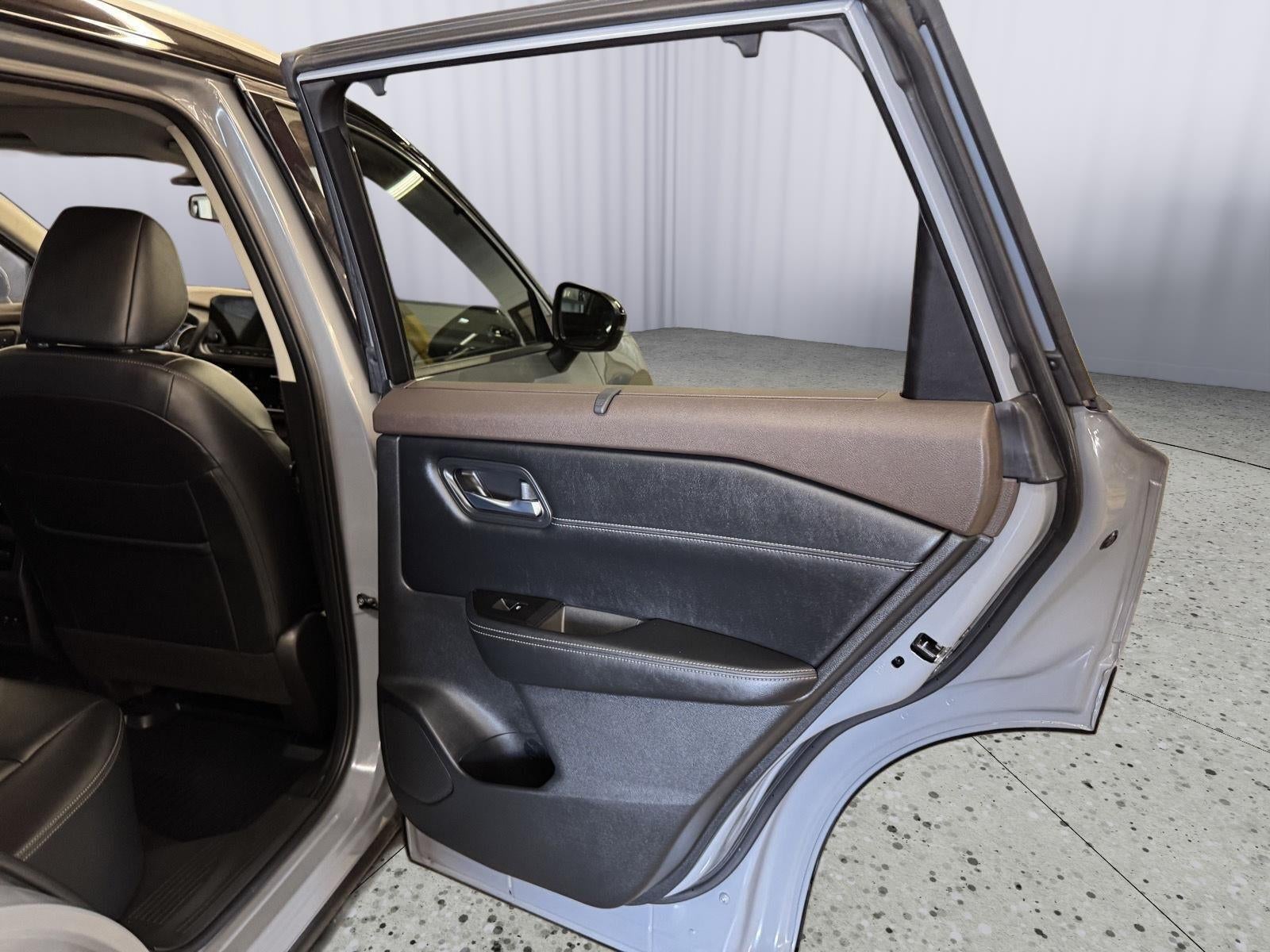 2023 Nissan Rogue SL Intelligent AWD