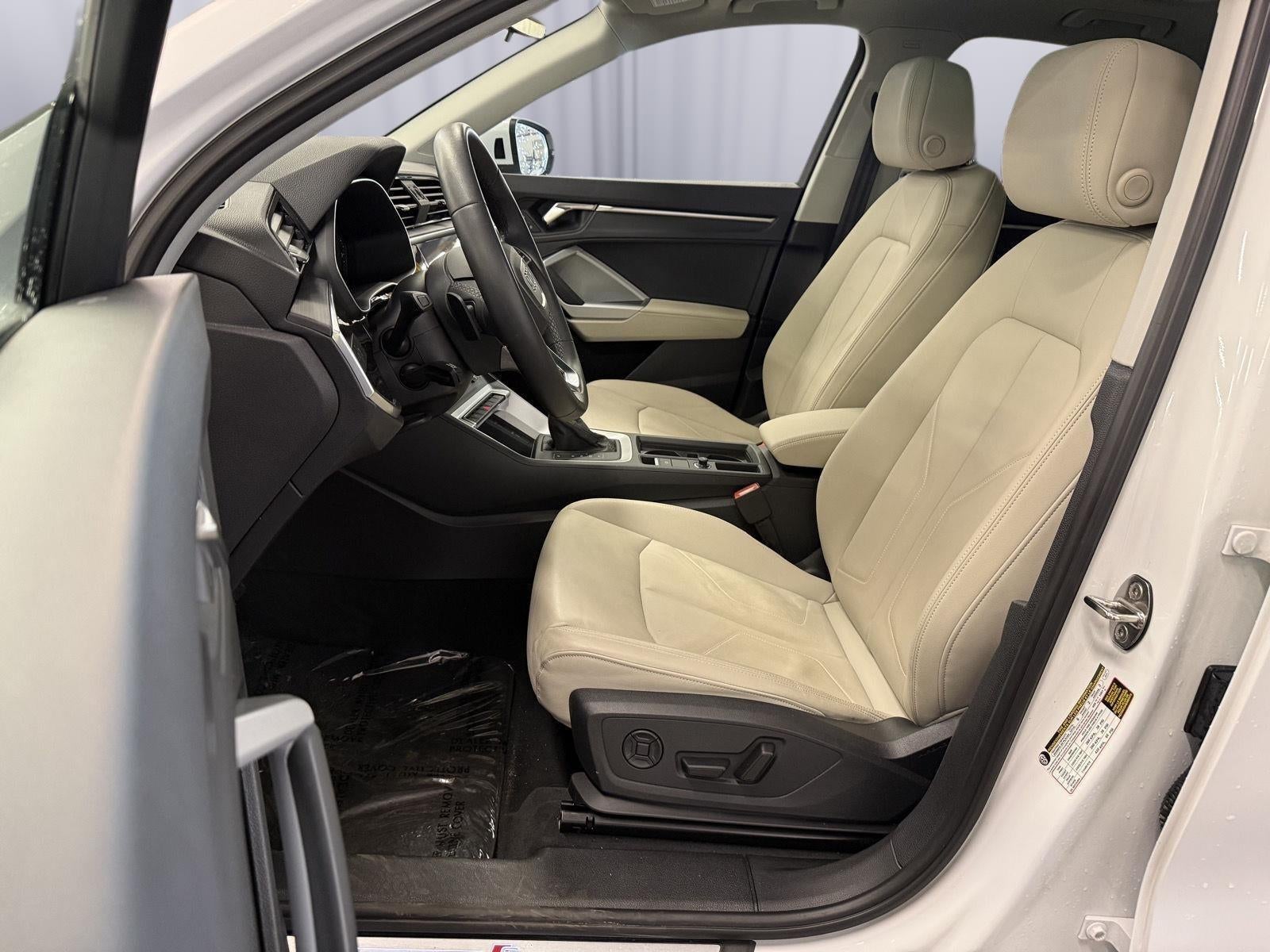 2025 Audi Q3 Premium 45 TFSI S line quattro Tiptronic