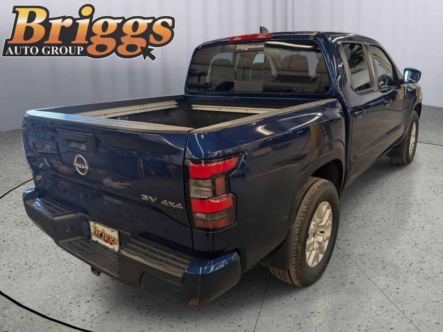 2023 Nissan Frontier SV