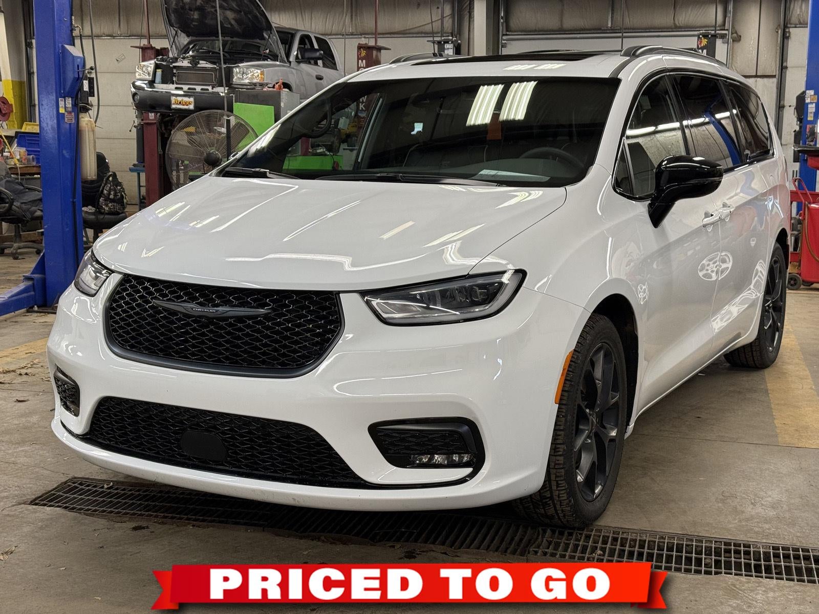 2025 Chrysler Pacifica Limited