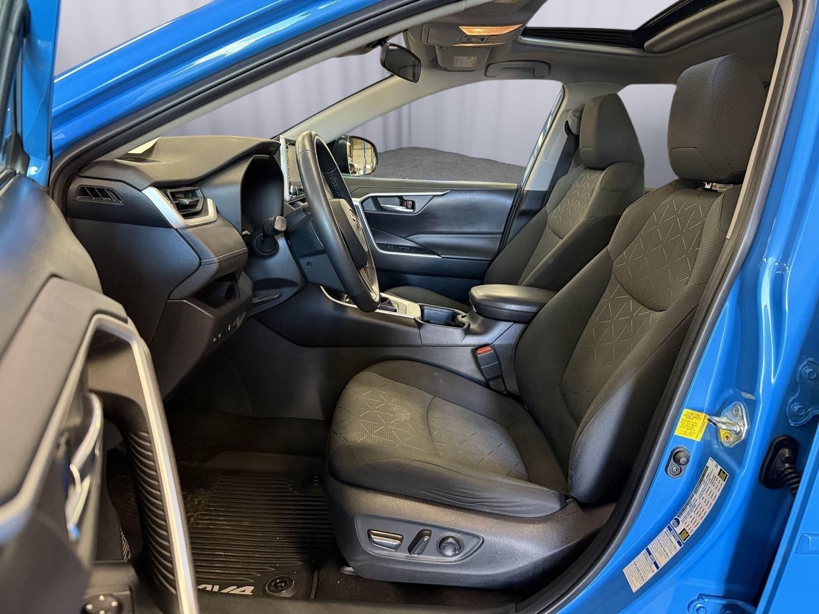 2020 Toyota RAV4 XLE