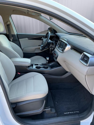 2020 Kia Sorento LX