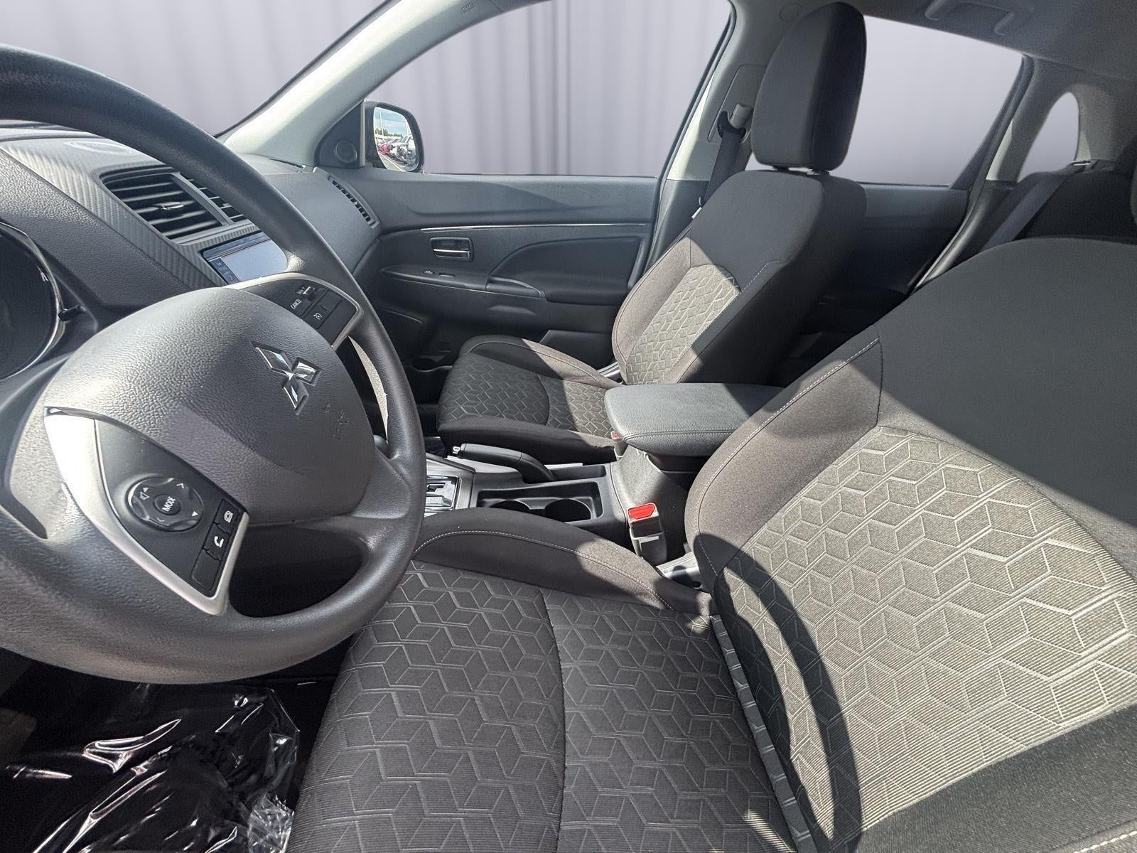 2025 Mitsubishi Outlander Sport SE