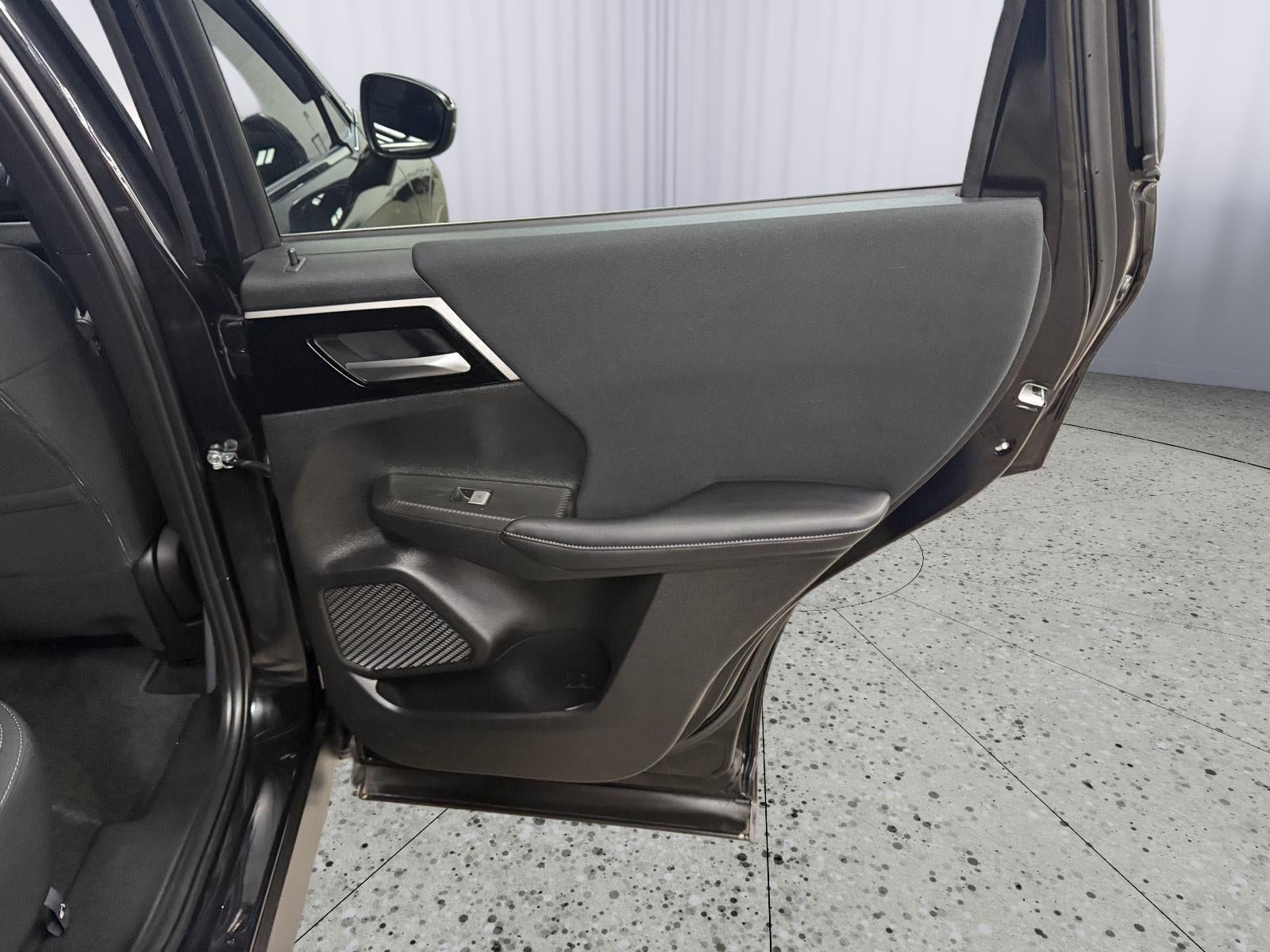 2024 Mitsubishi Outlander ES