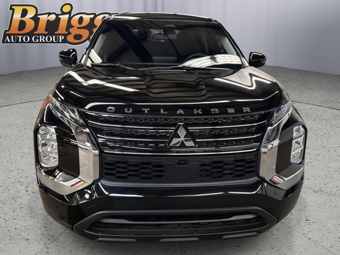 2024 Mitsubishi Outlander ES