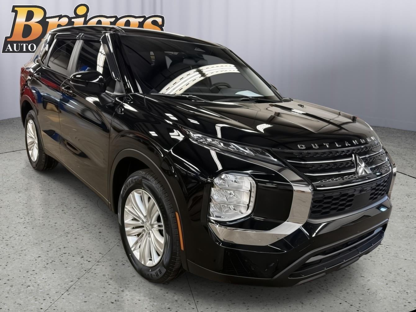 2024 Mitsubishi Outlander ES