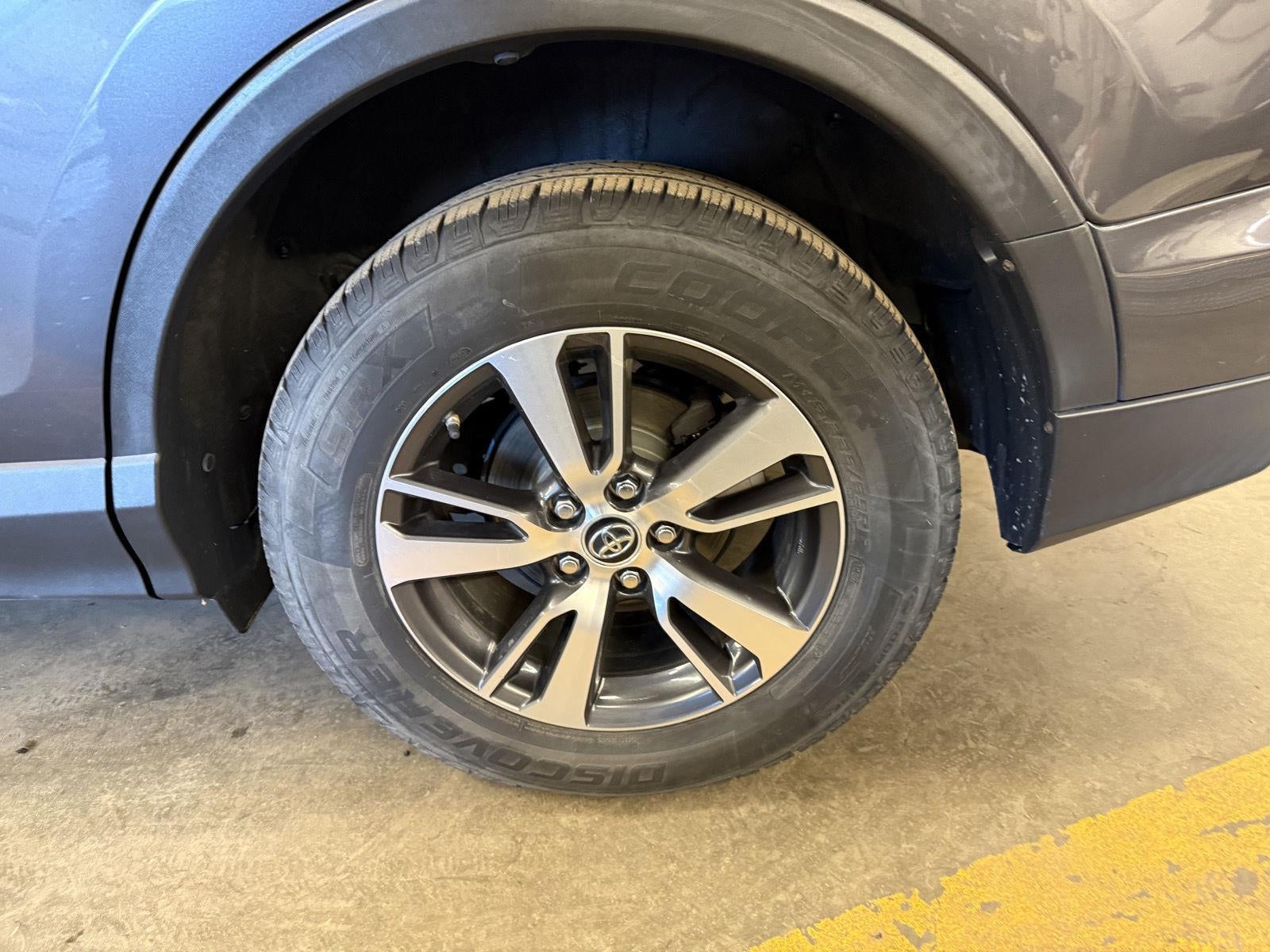 2017 Toyota RAV4 XLE