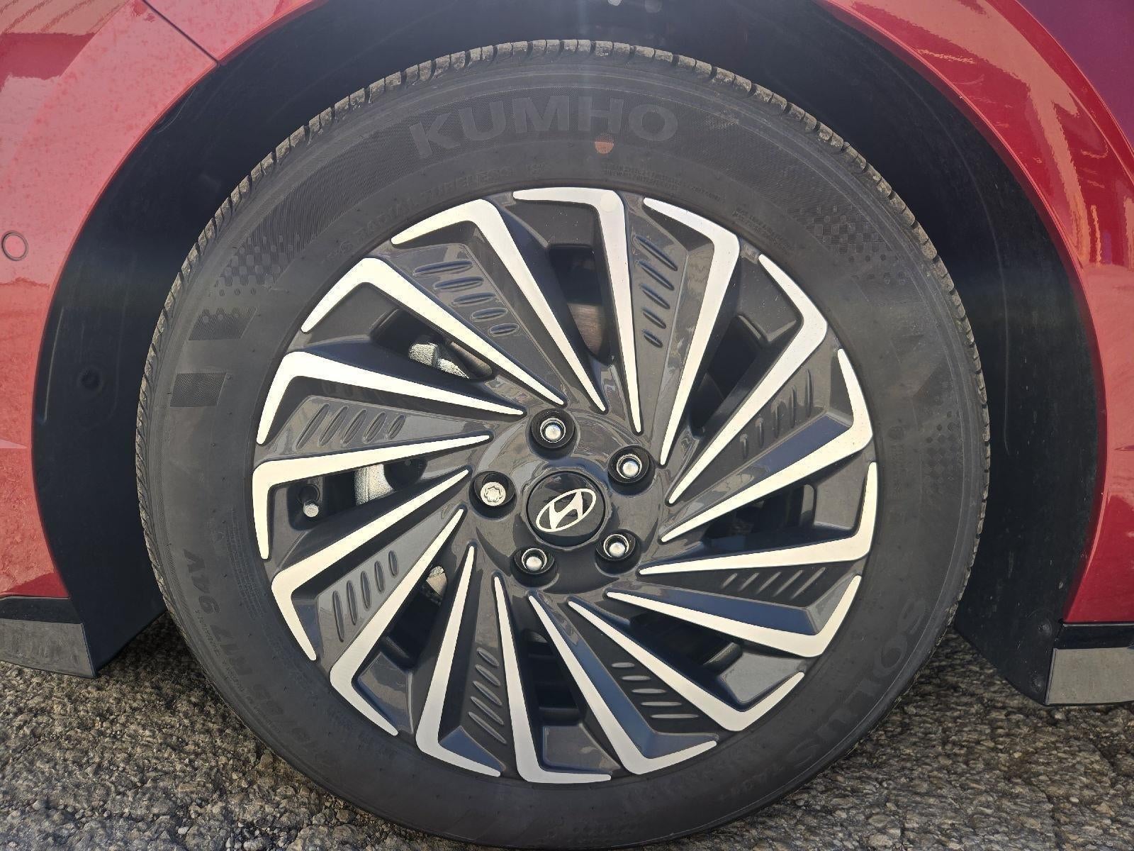 2025 Hyundai Sonata Hybrid Limited