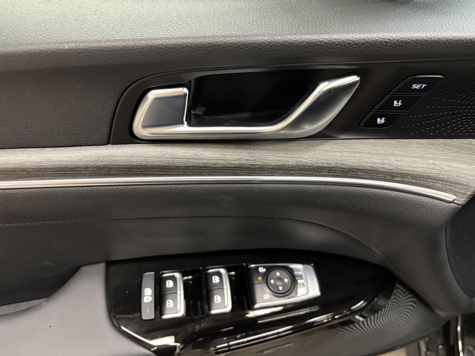 2025 Kia K5 EX