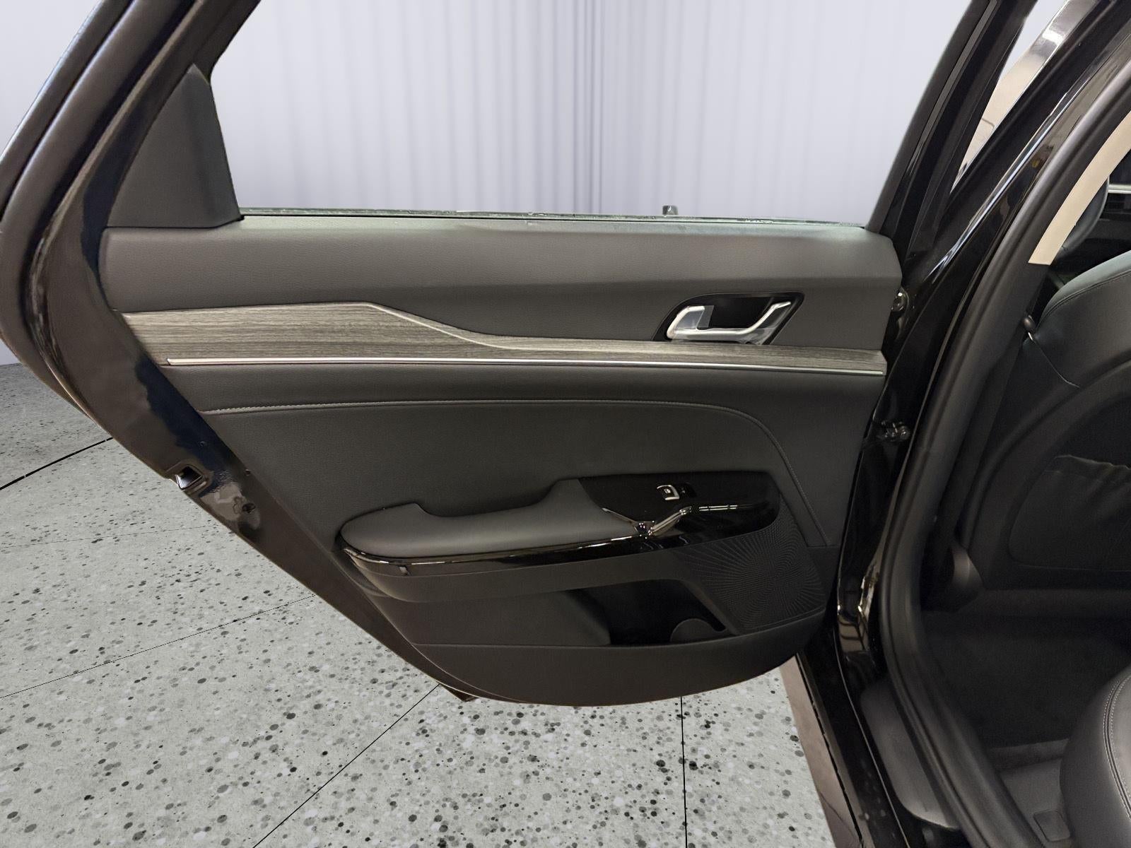 2025 Kia K5 EX