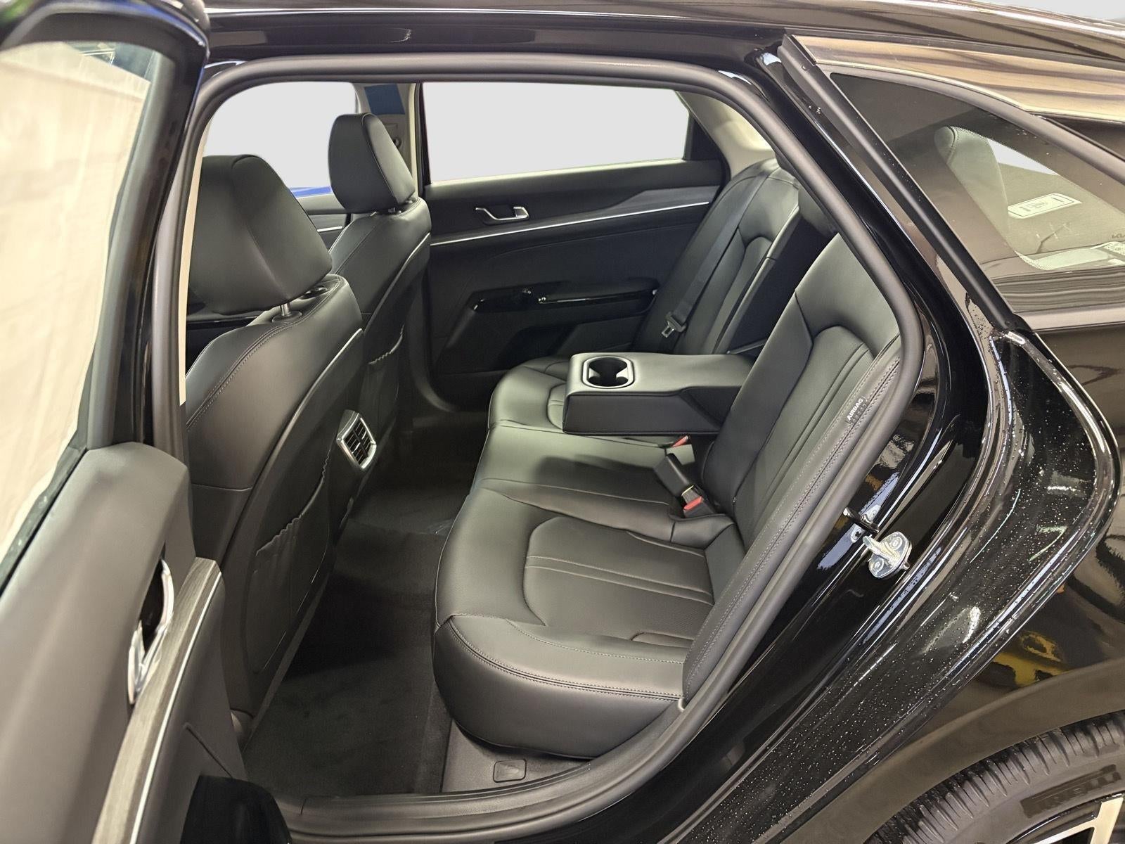 2025 Kia K5 EX