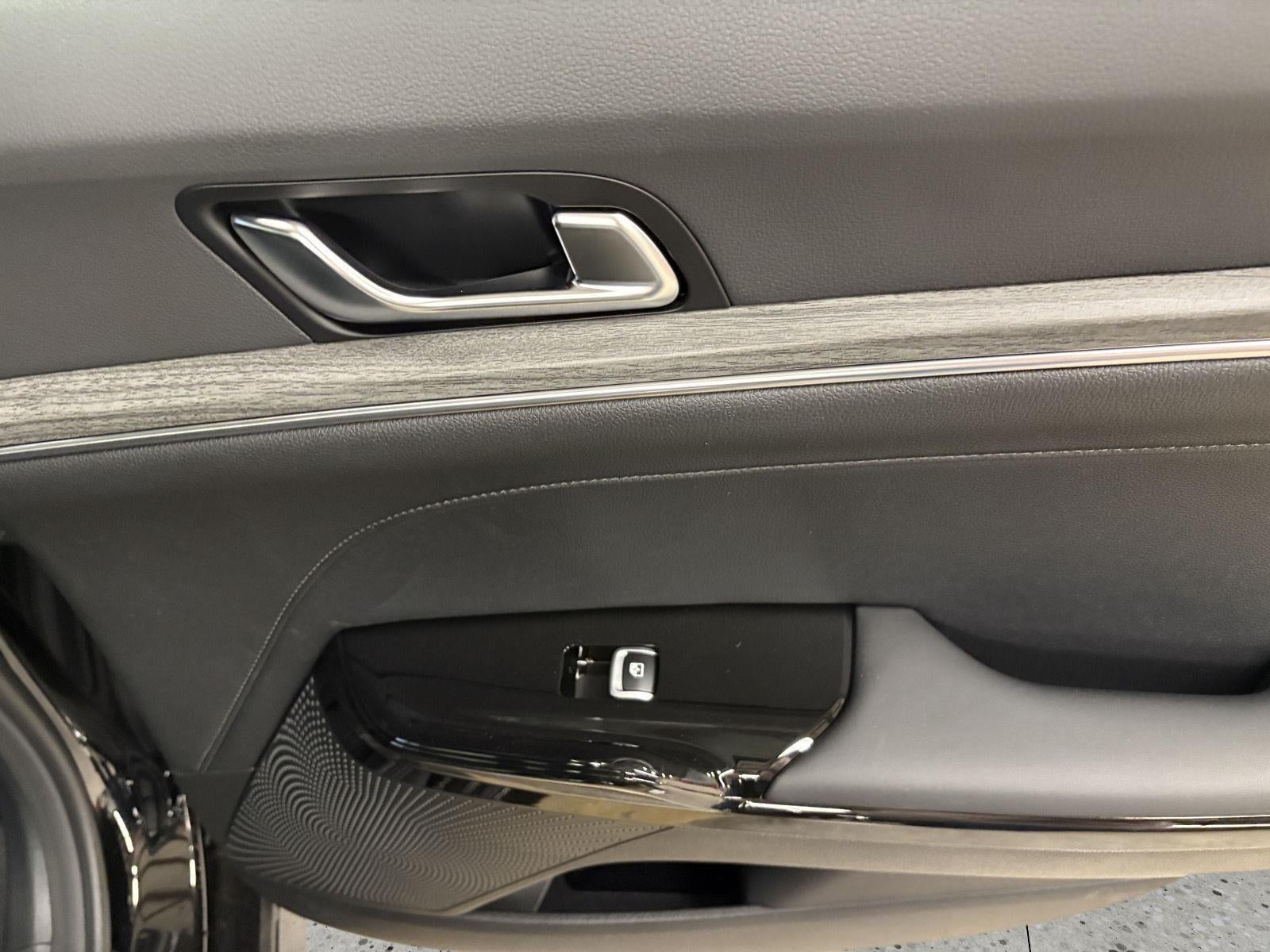 2025 Kia K5 EX