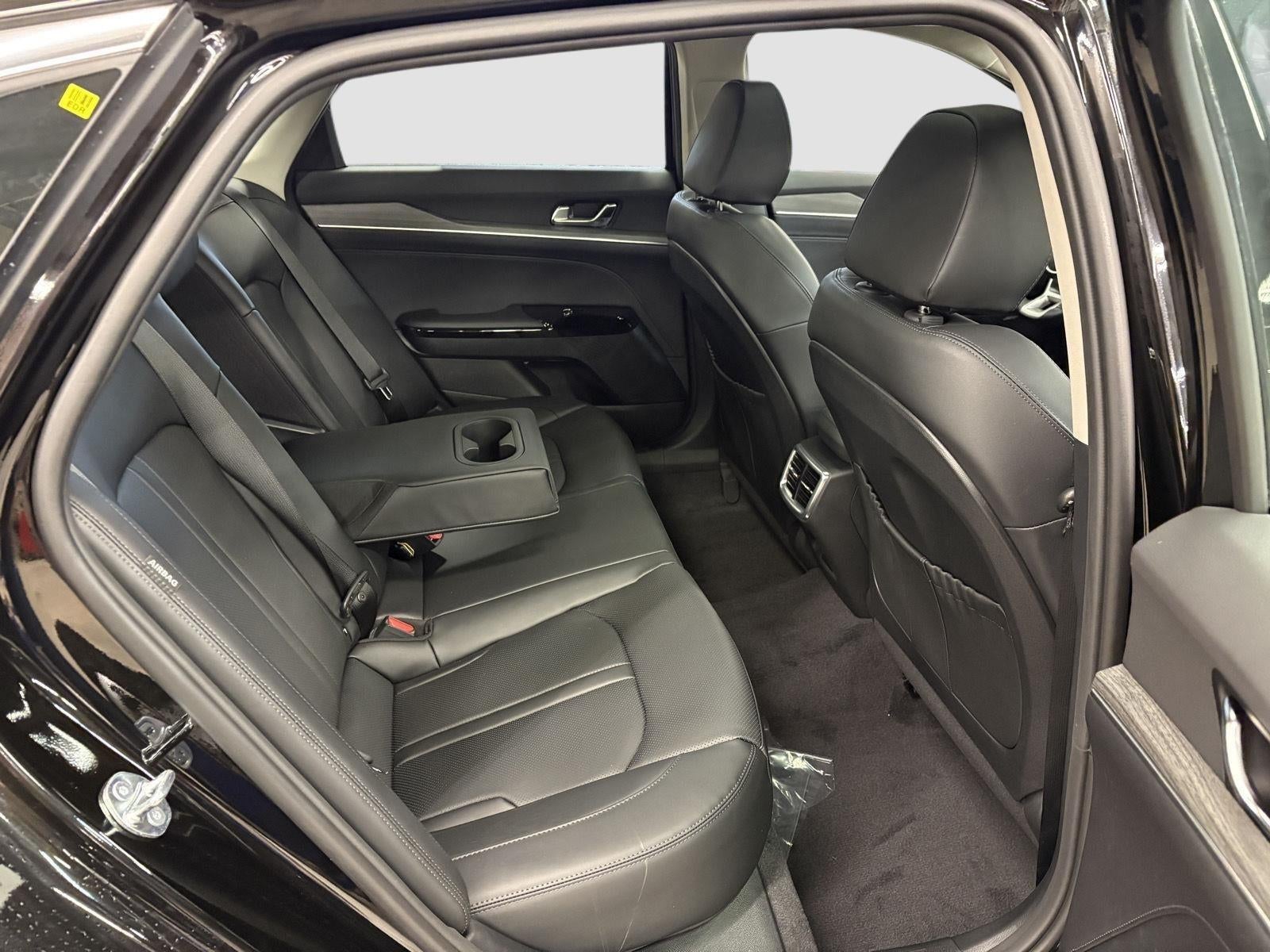 2025 Kia K5 EX
