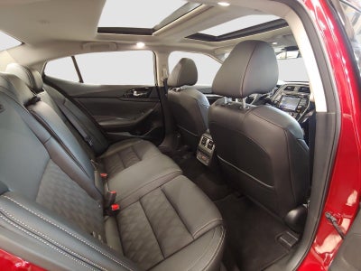 2023 Nissan Maxima Platinum
