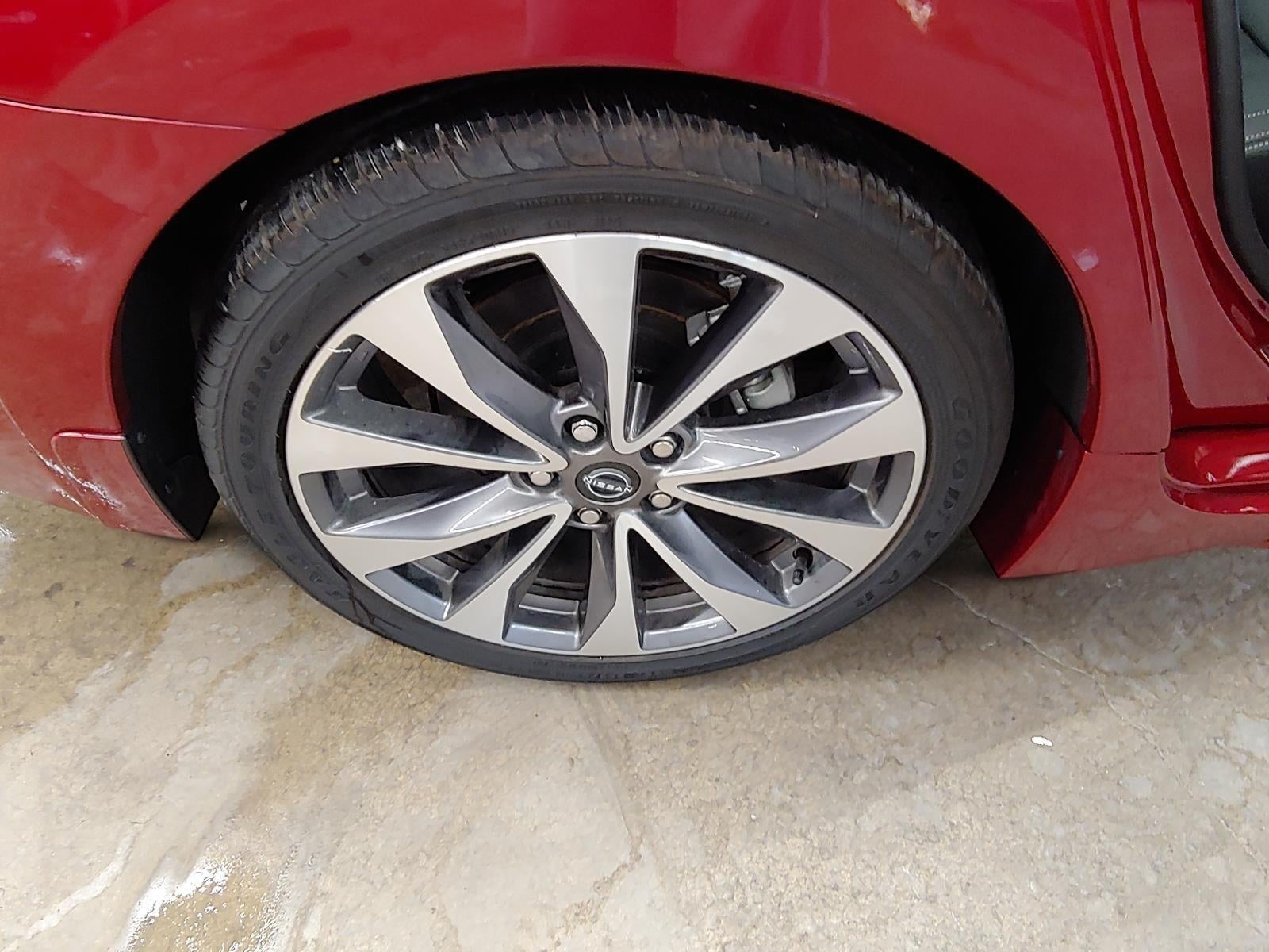 2023 Nissan Maxima Platinum