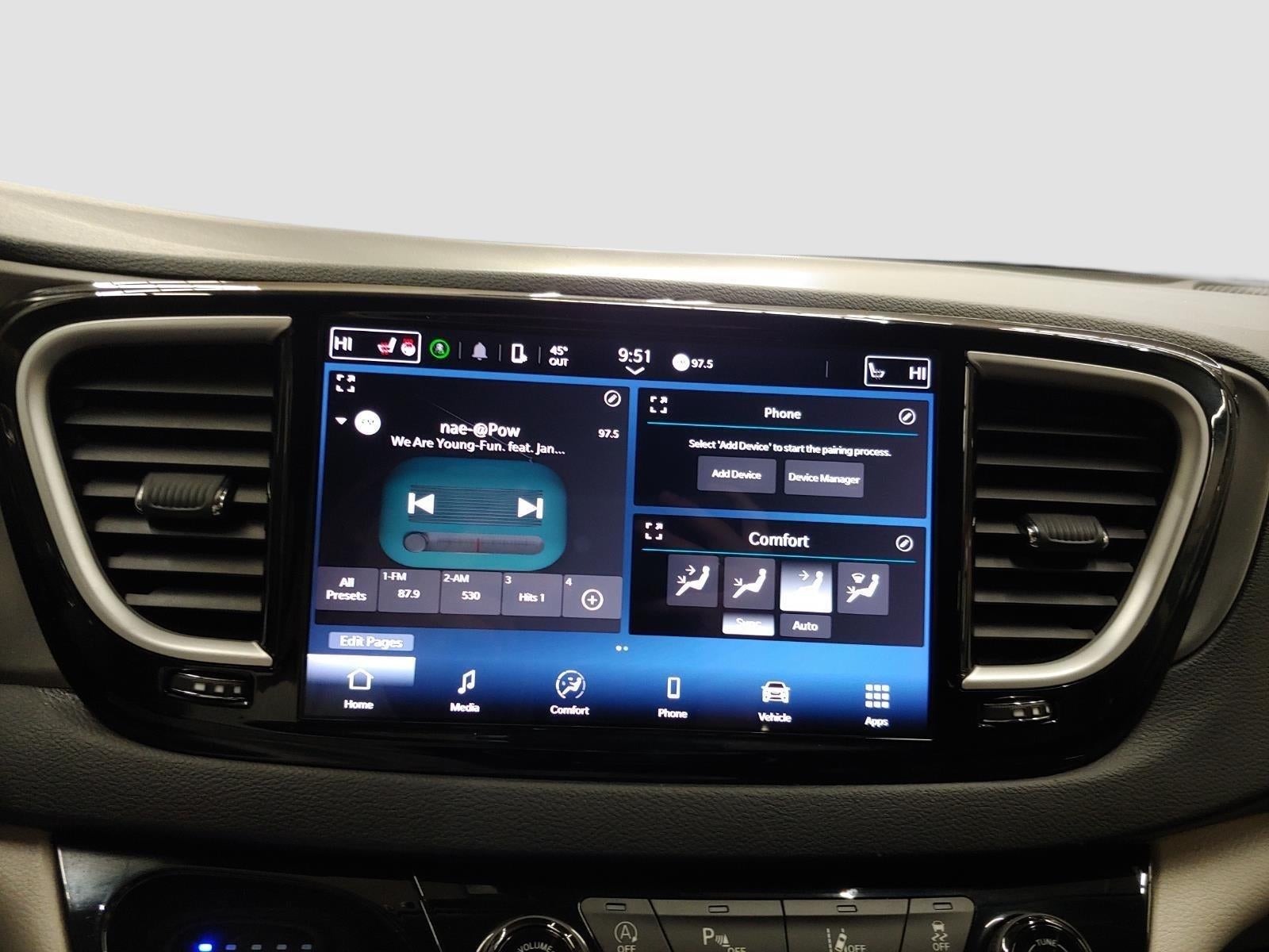 2023 Chrysler Pacifica Touring L