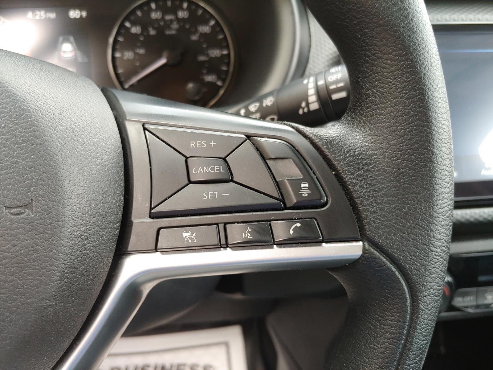 2022 Nissan Kicks SV