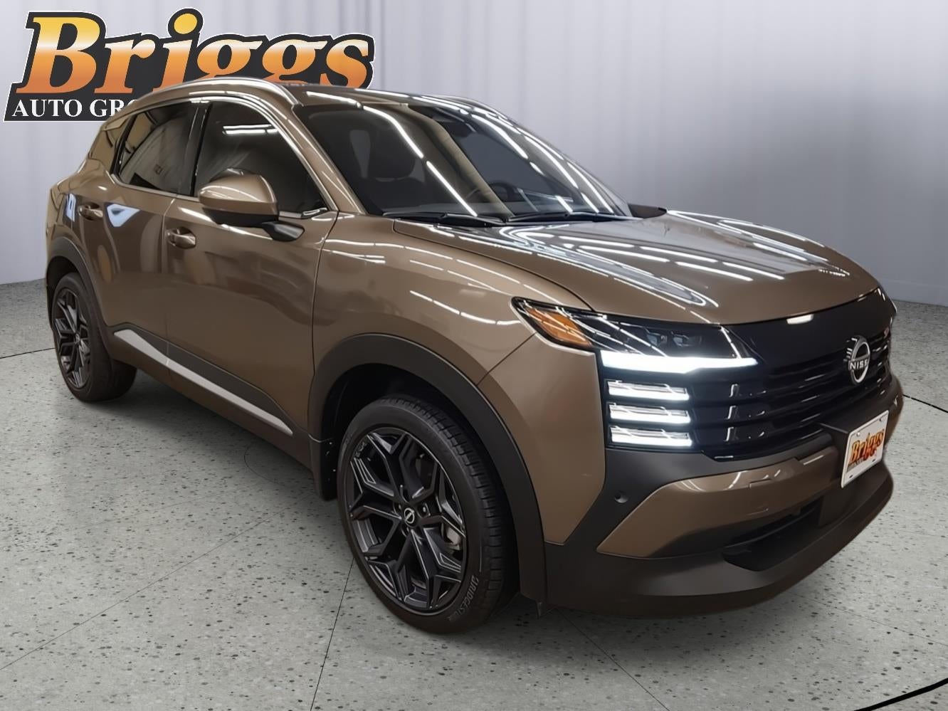 2025 Nissan Kicks SR