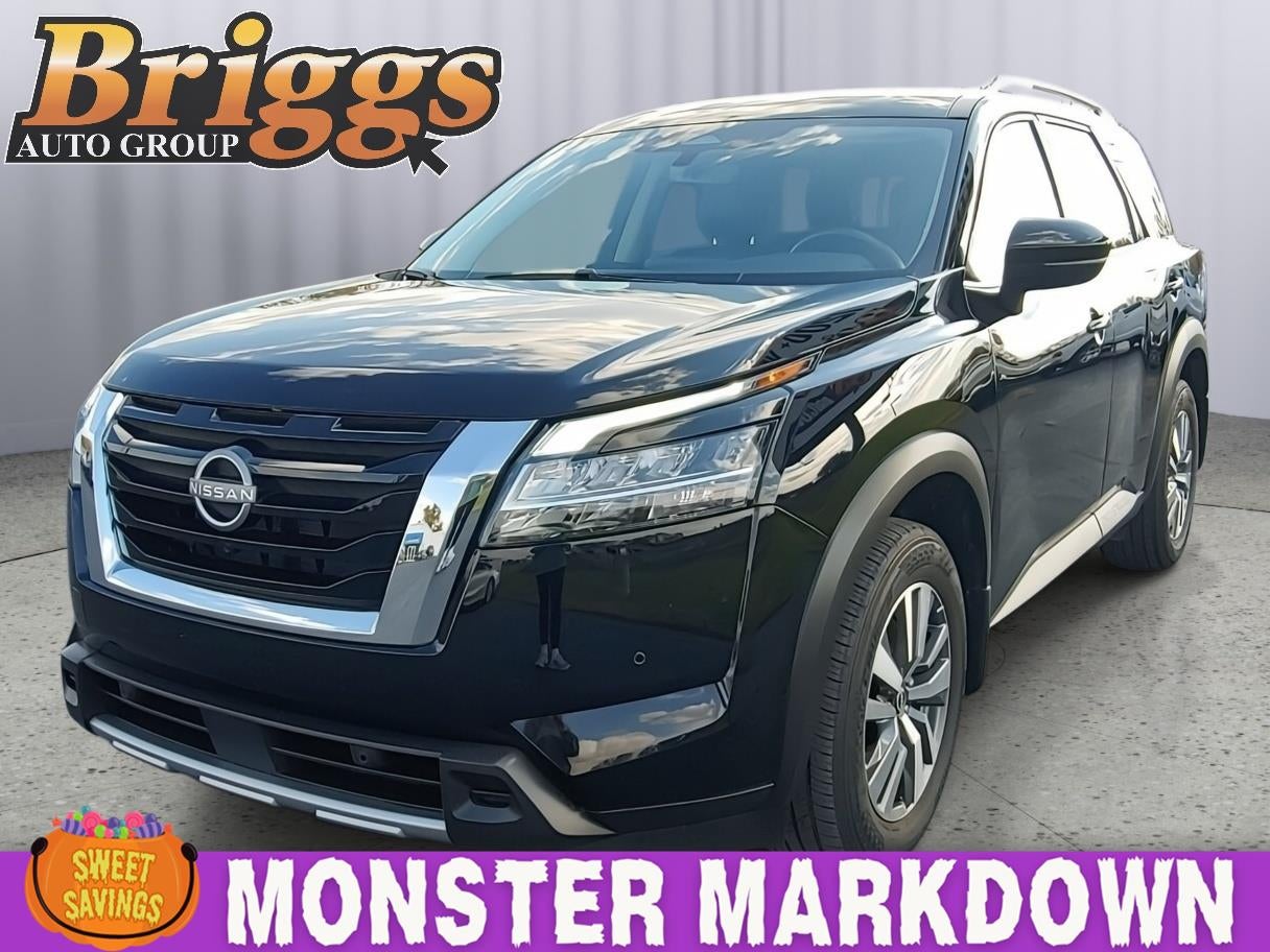 2024 Nissan Pathfinder SL