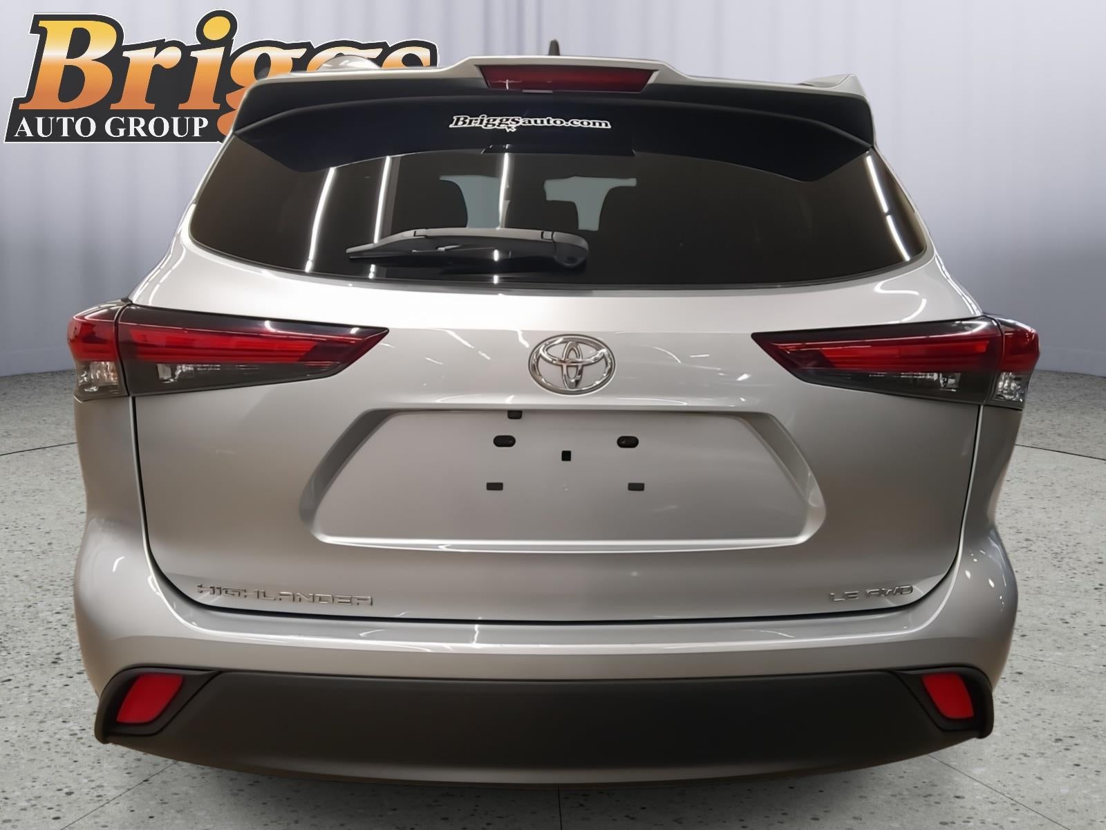 2024 Toyota Highlander LE