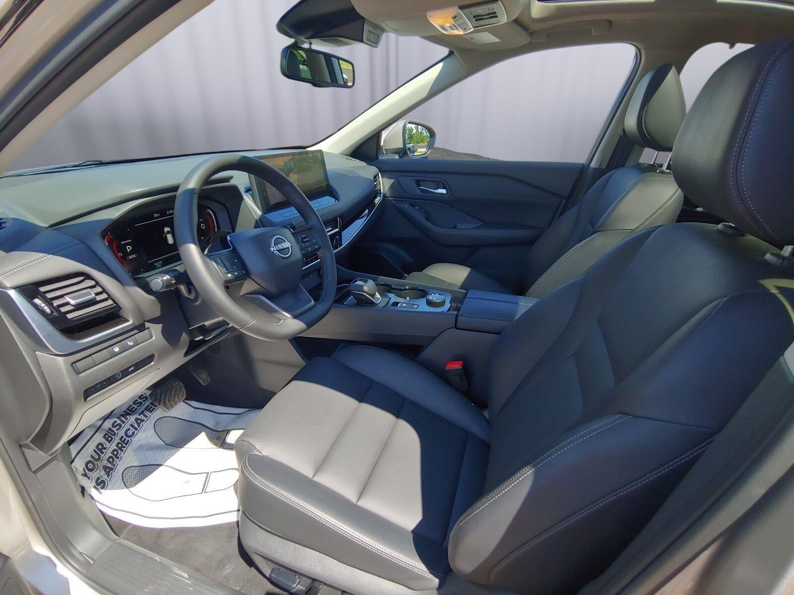 2025 Nissan Rogue SL