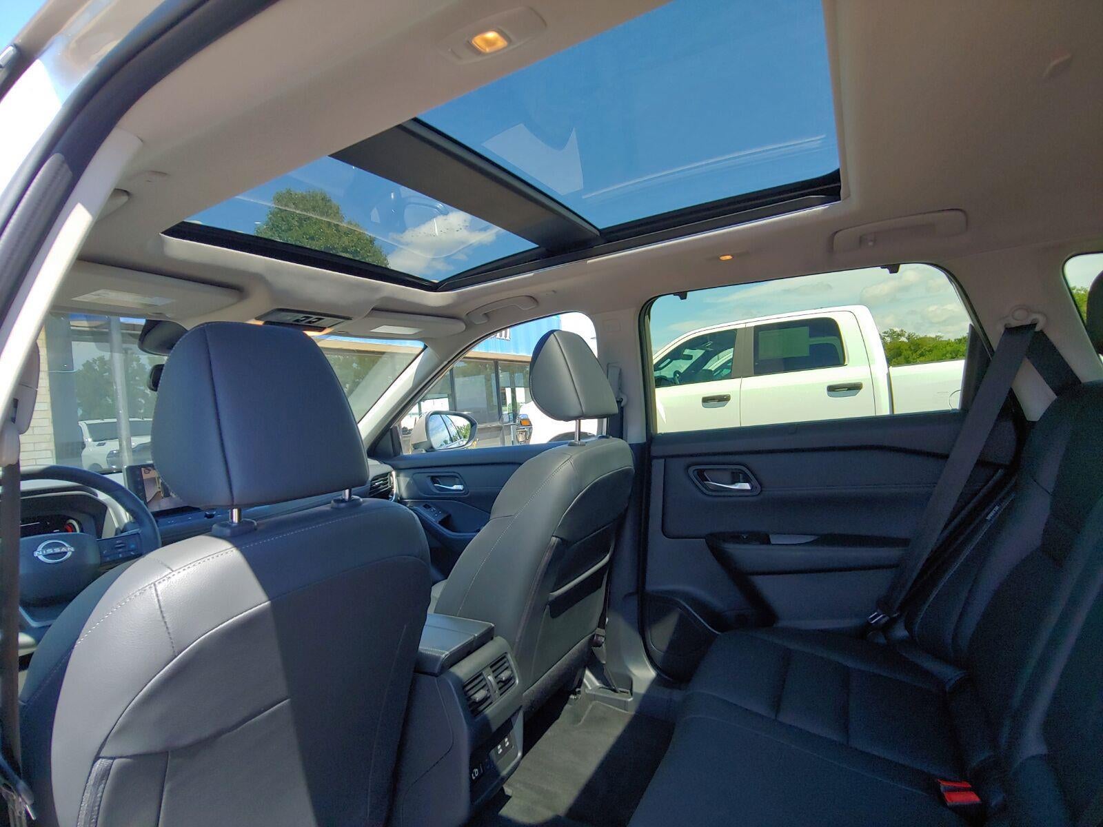 2025 Nissan Rogue SL
