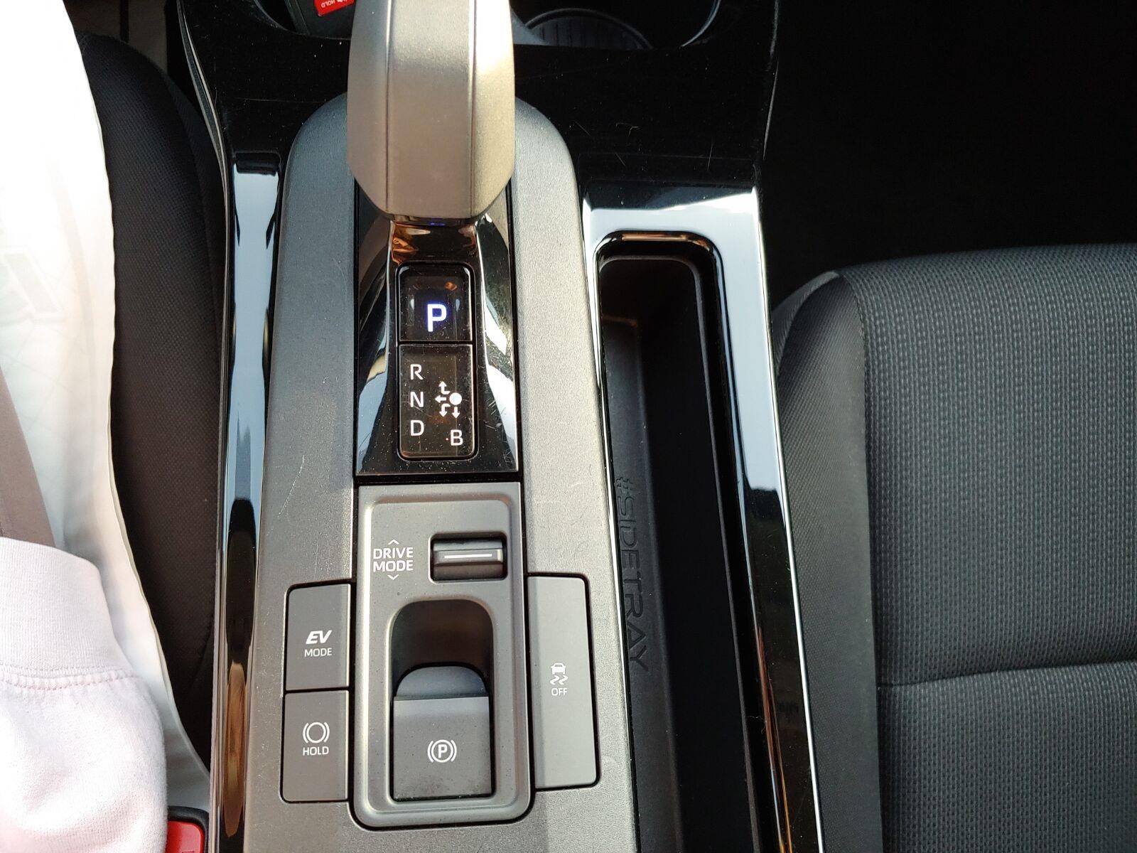 2025 Toyota Prius XLE