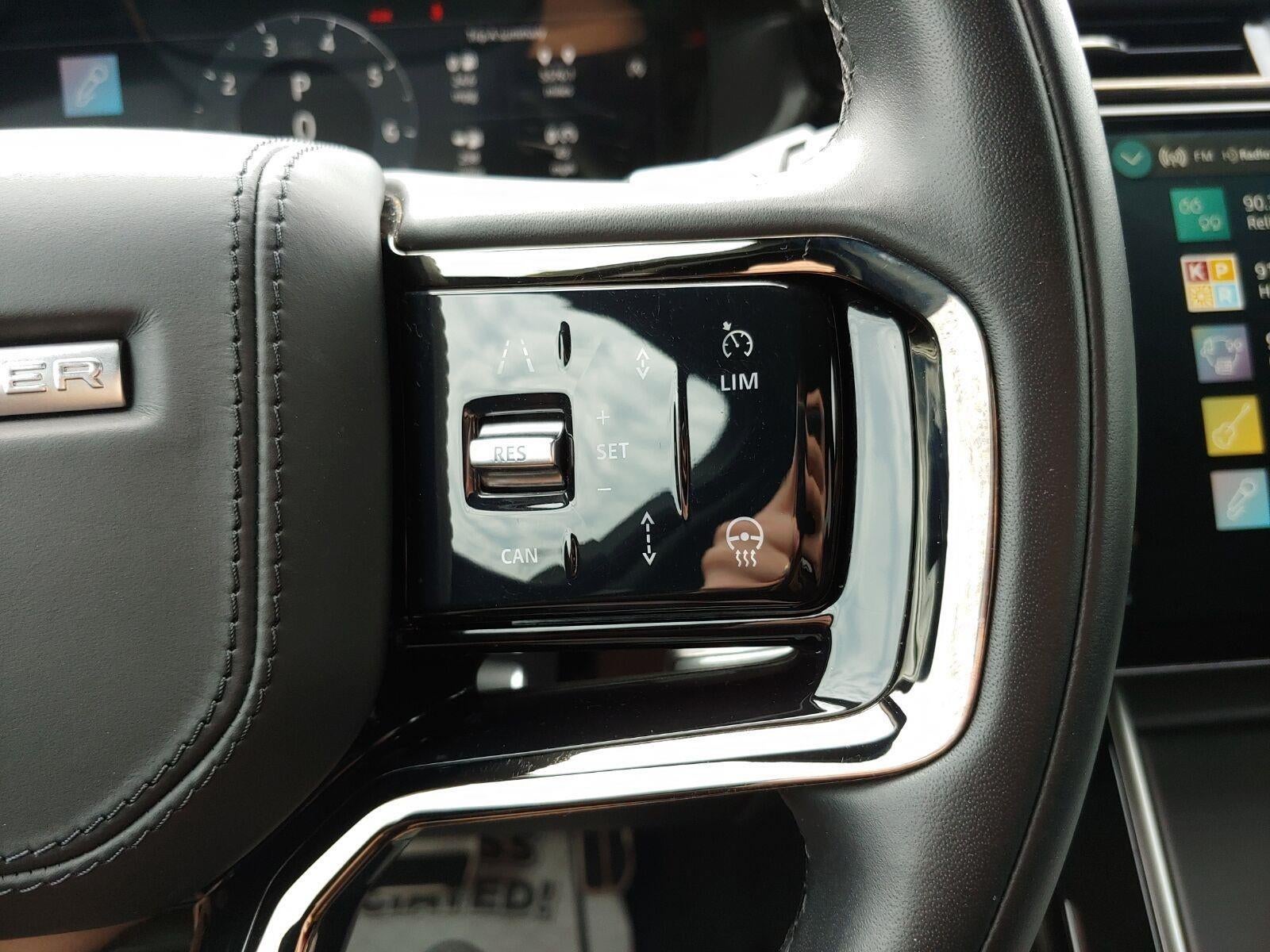 2025 Land Rover Range Rover Velar Dynamic SE