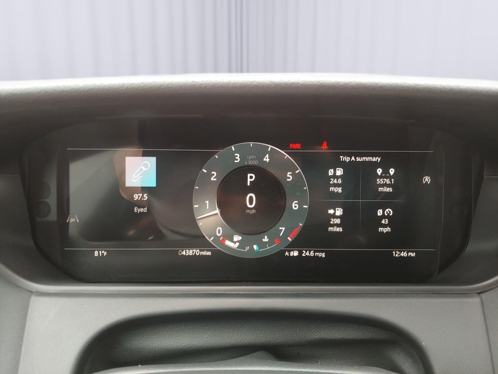 2025 Land Rover Range Rover Velar Dynamic SE