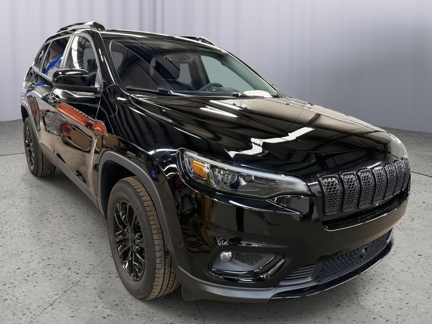 2023 Jeep Cherokee Altitude Lux