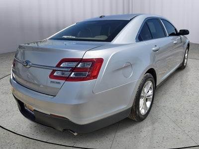 2017 Ford Taurus SE