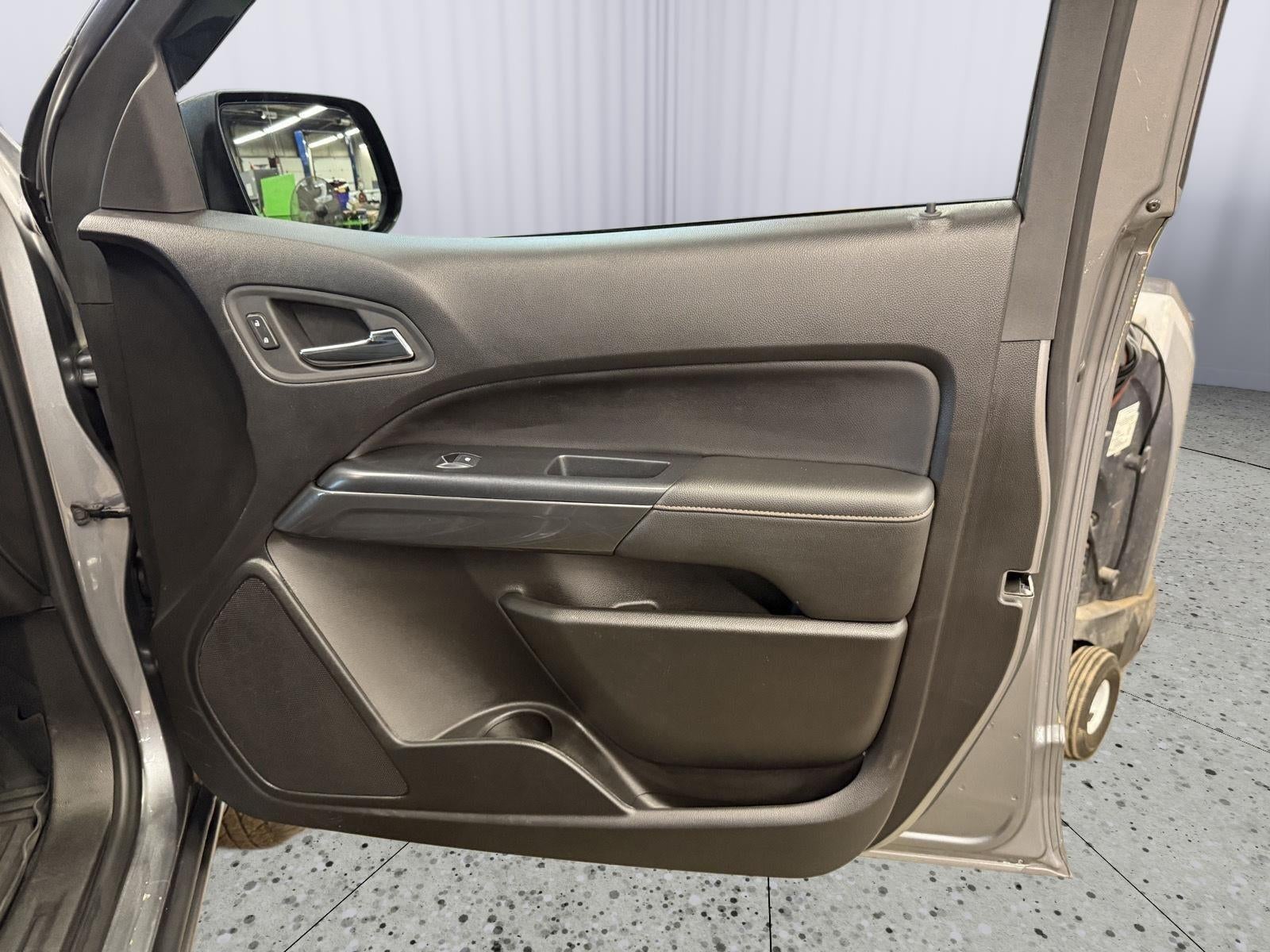 2021 GMC Canyon 4WD AT4 w/Cloth