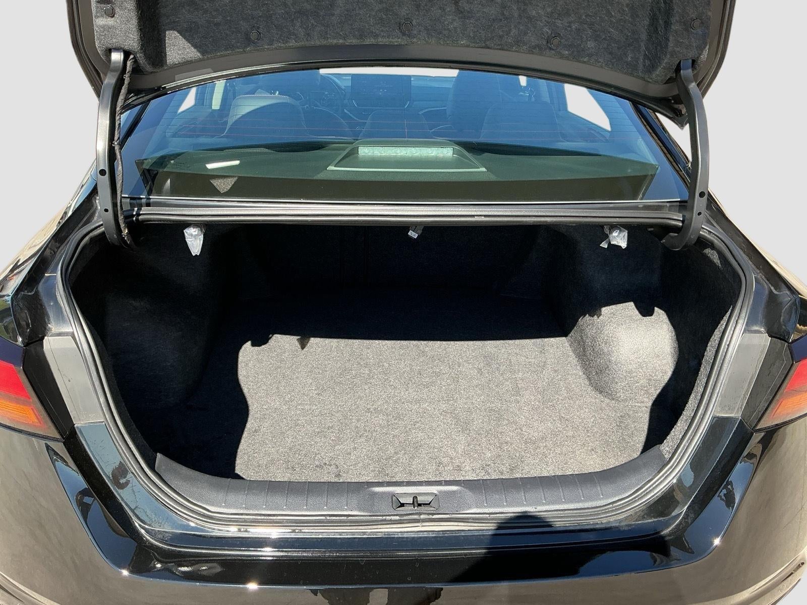 2026 Nissan Altima SR