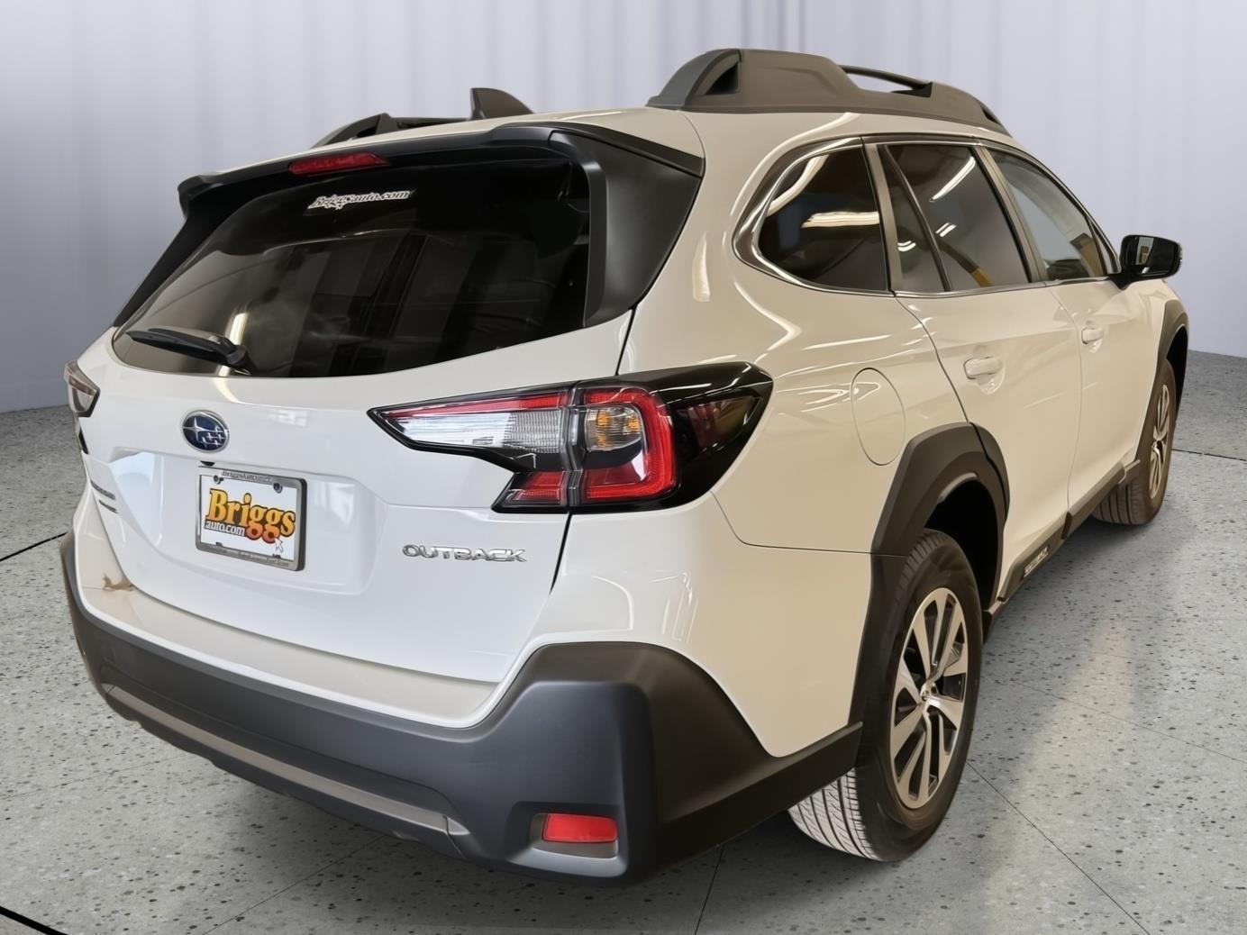 2023 Subaru Outback Premium