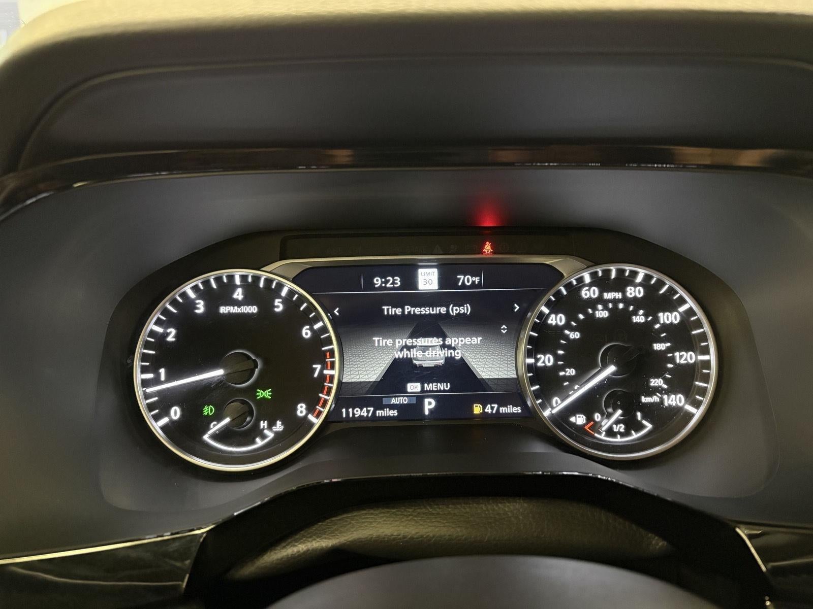 2025 Nissan Pathfinder SL