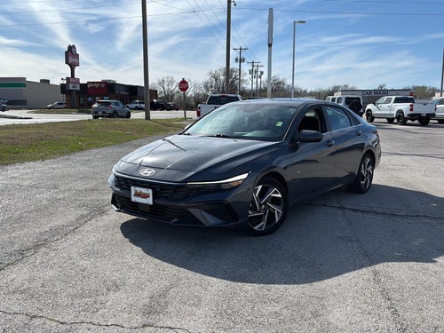 2025 Hyundai Elantra SEL Convenience